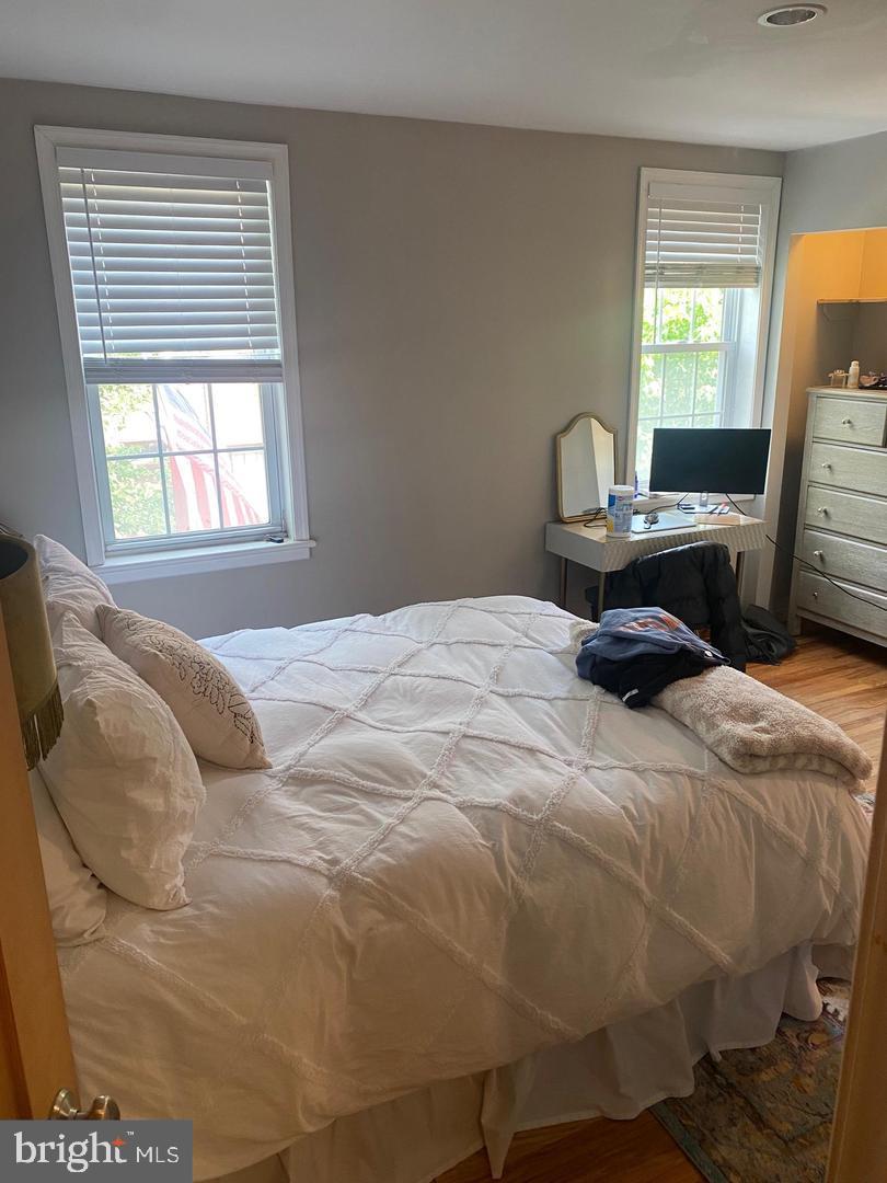 HAWTHORNE - Residential Lease