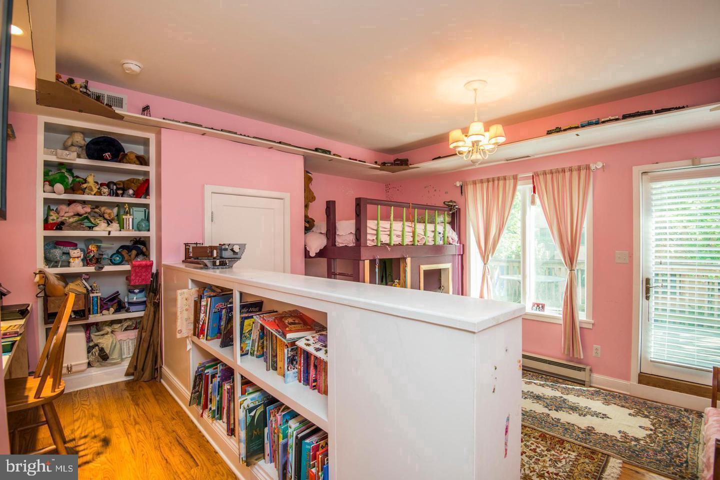 HAWTHORNE - Residential Lease