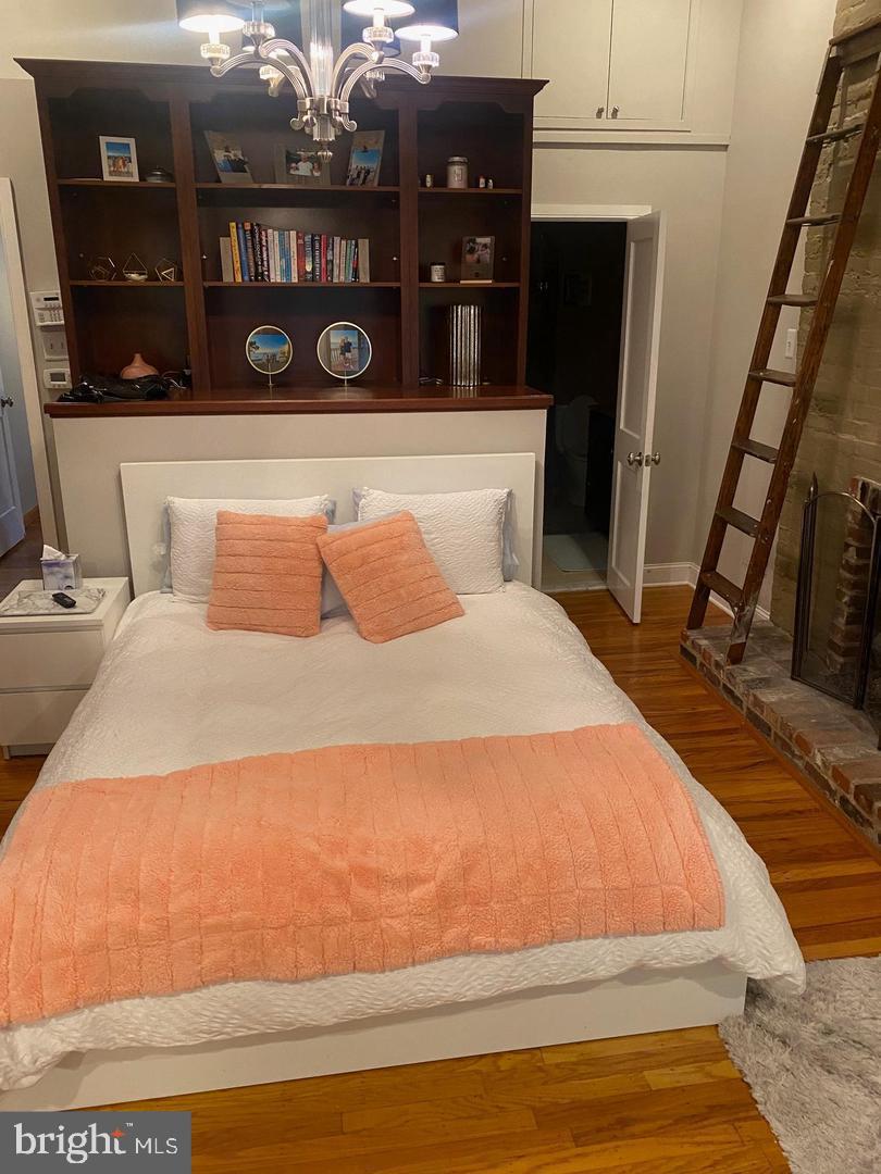 HAWTHORNE - Residential Lease