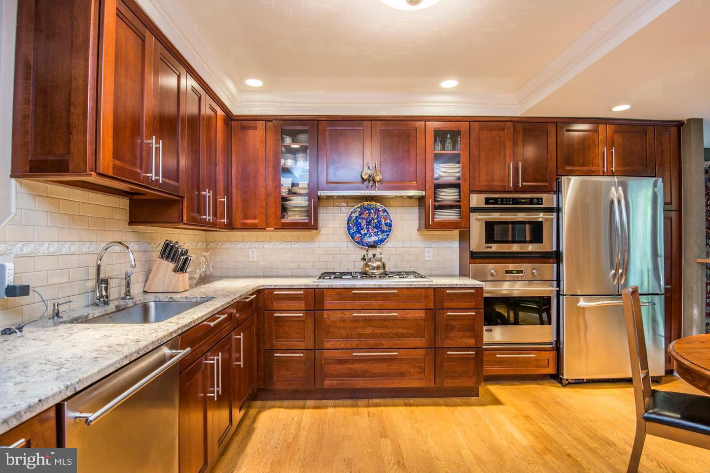 HAWTHORNE - Residential Lease