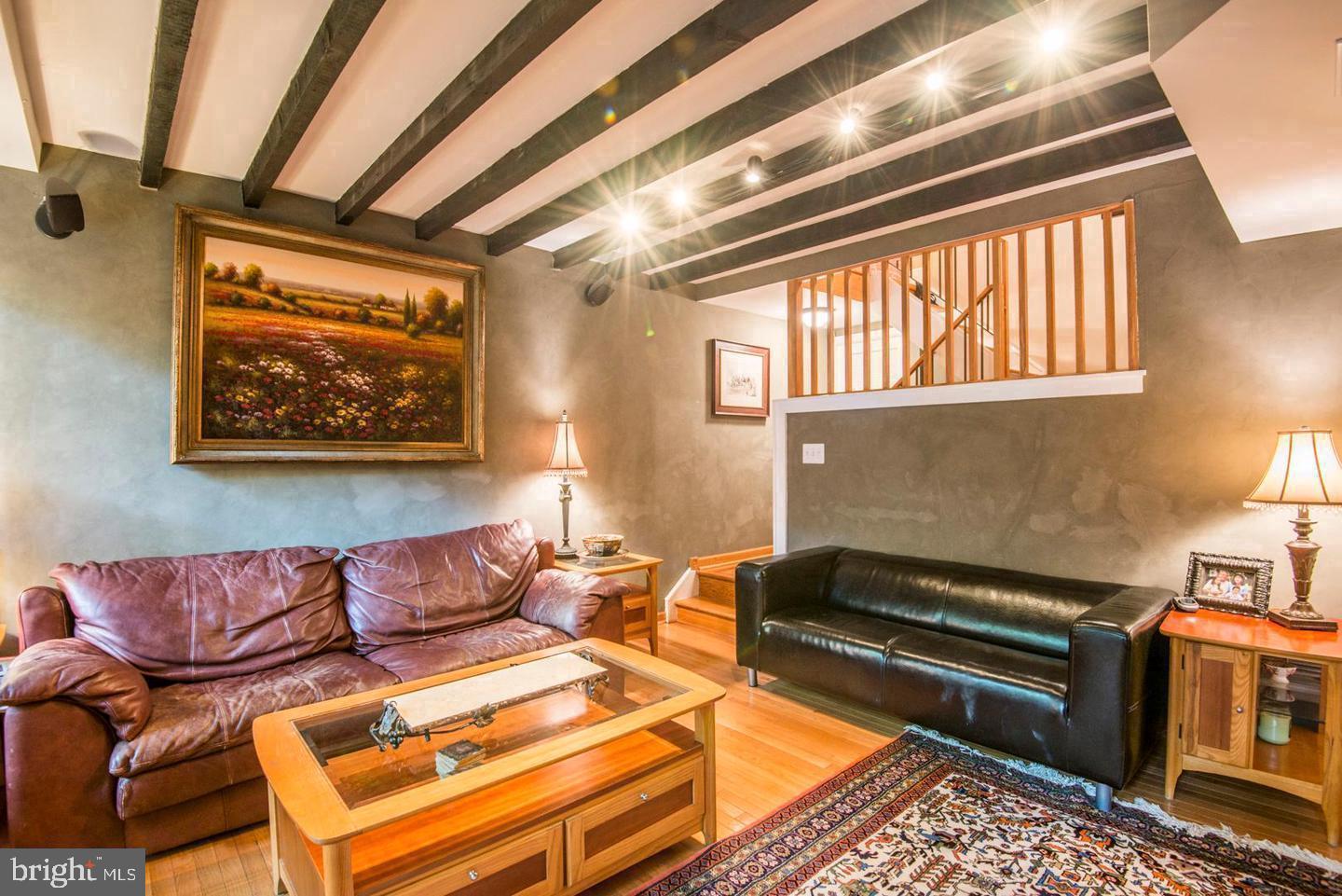 HAWTHORNE - Residential Lease