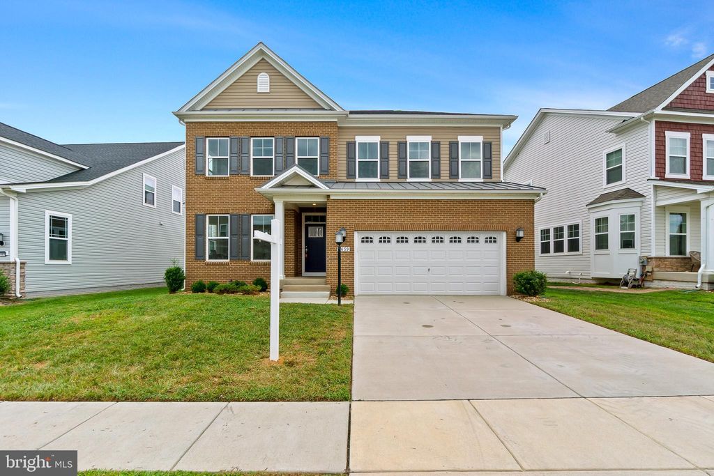 Photo of 5659 Lewis Carroll Drive, WHITE PLAINS, MD 20695 (MLS # MDCH2048564)