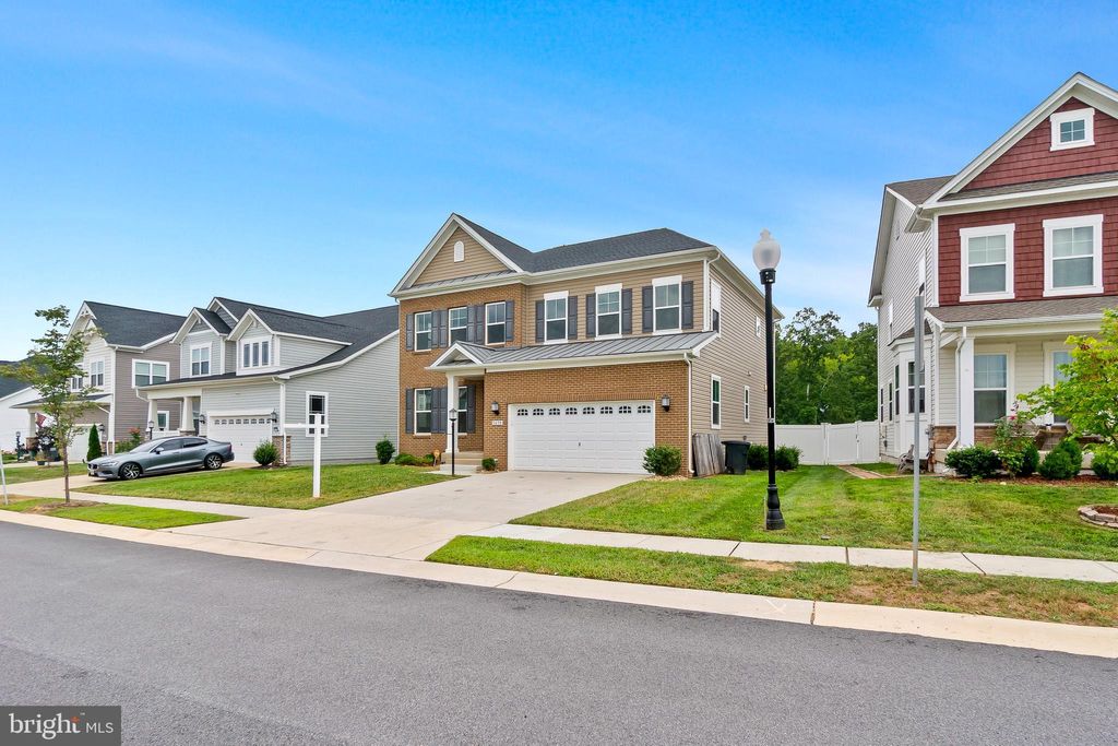 Photo of 5659 Lewis Carroll Drive, WHITE PLAINS, MD 20695 (MLS # MDCH2048564)