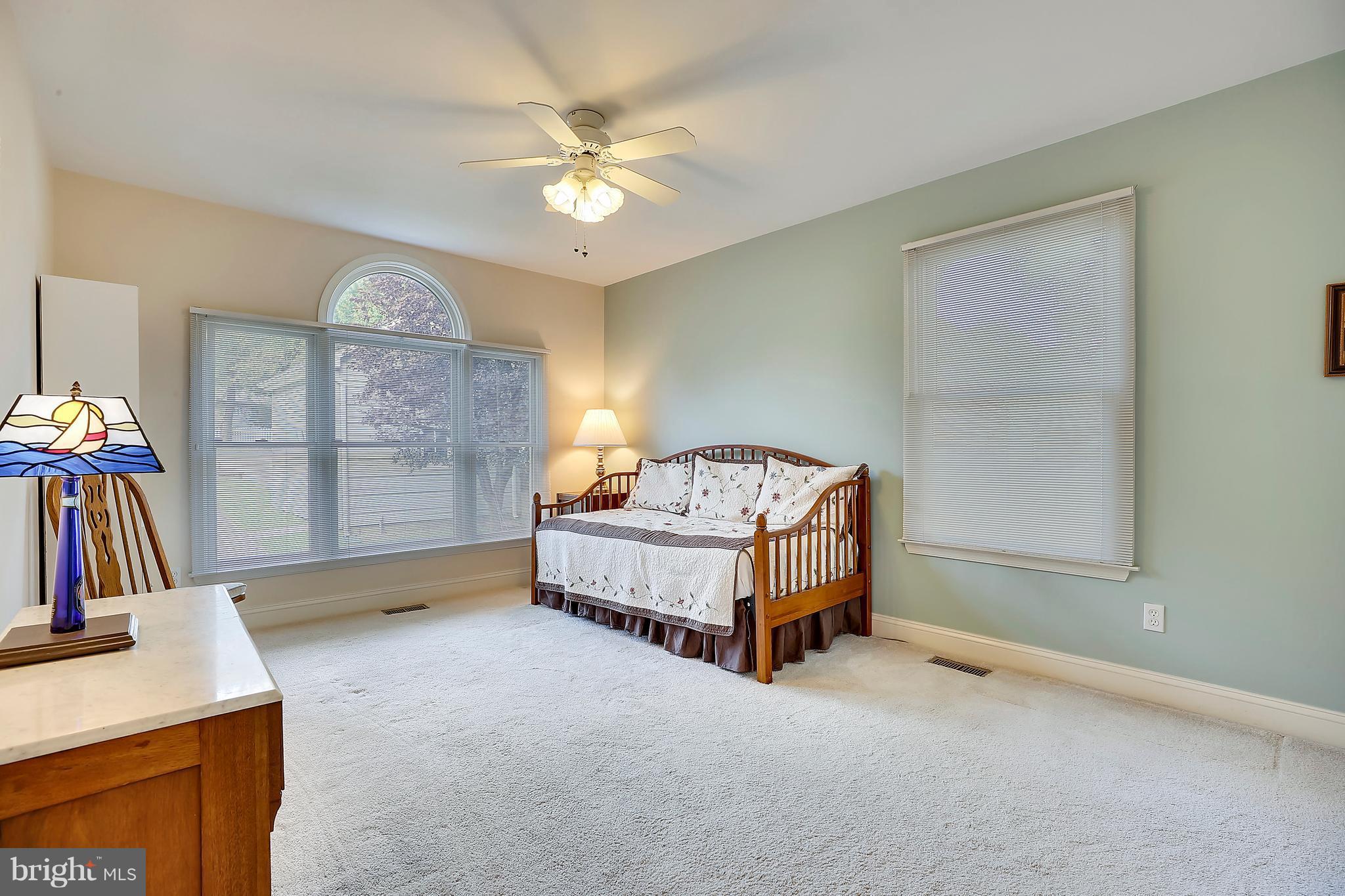 LONG POINT - Residential