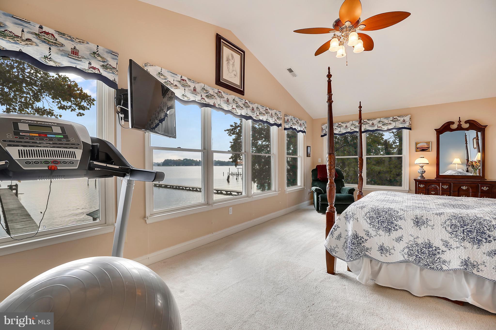 LONG POINT - Residential