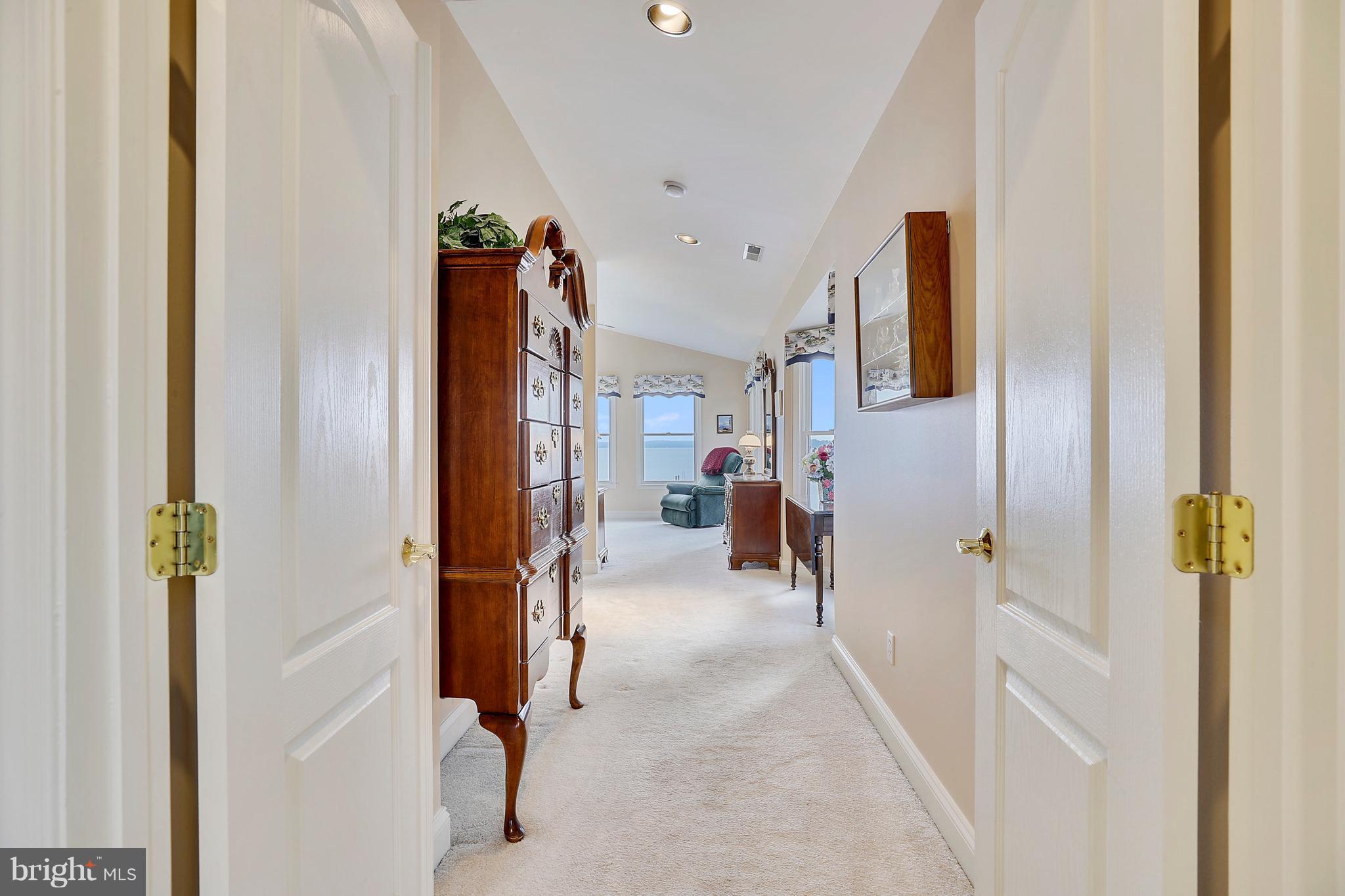 LONG POINT - Residential