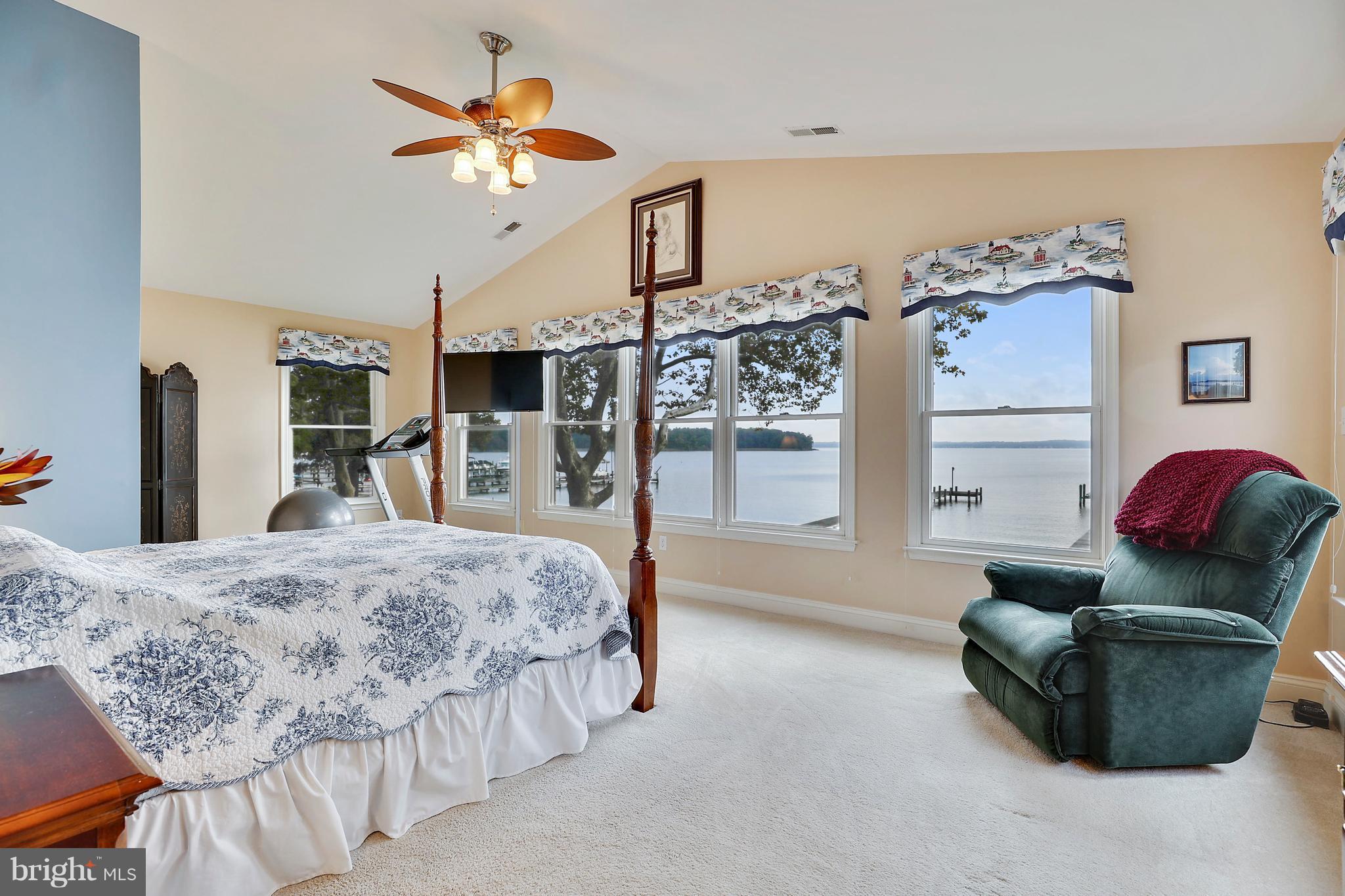 LONG POINT - Residential