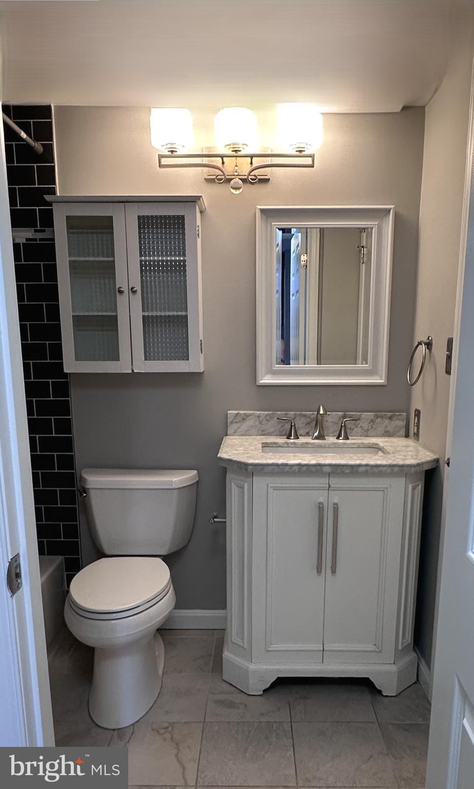 THE CHRISTOPHER - Residential Lease