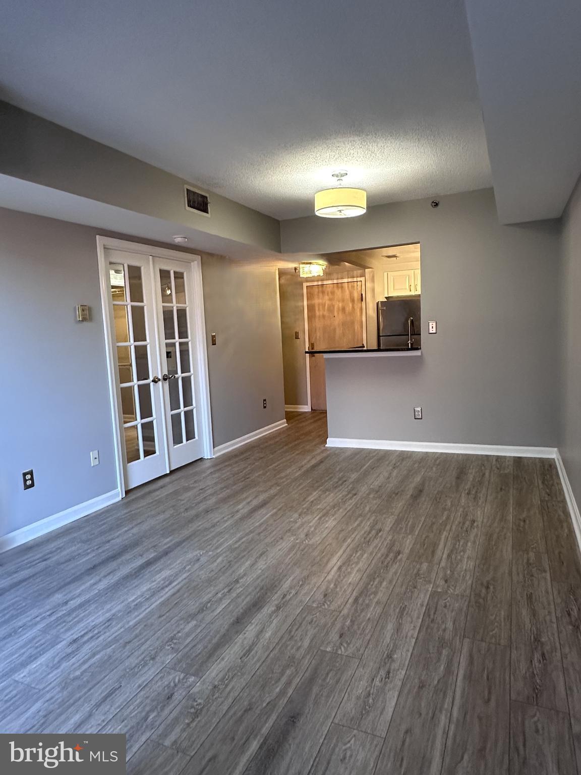 THE CHRISTOPHER - Residential Lease