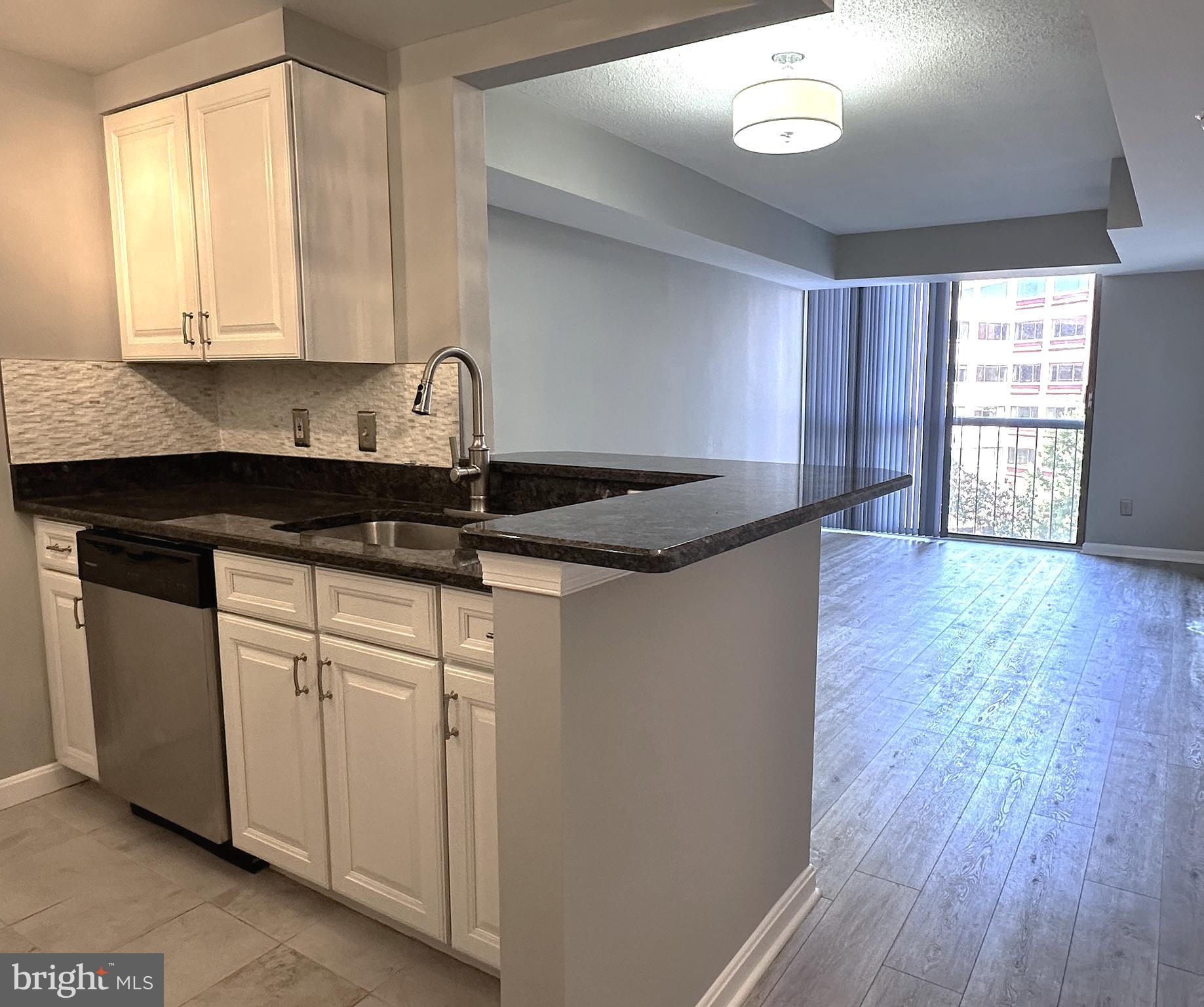 THE CHRISTOPHER - Residential Lease