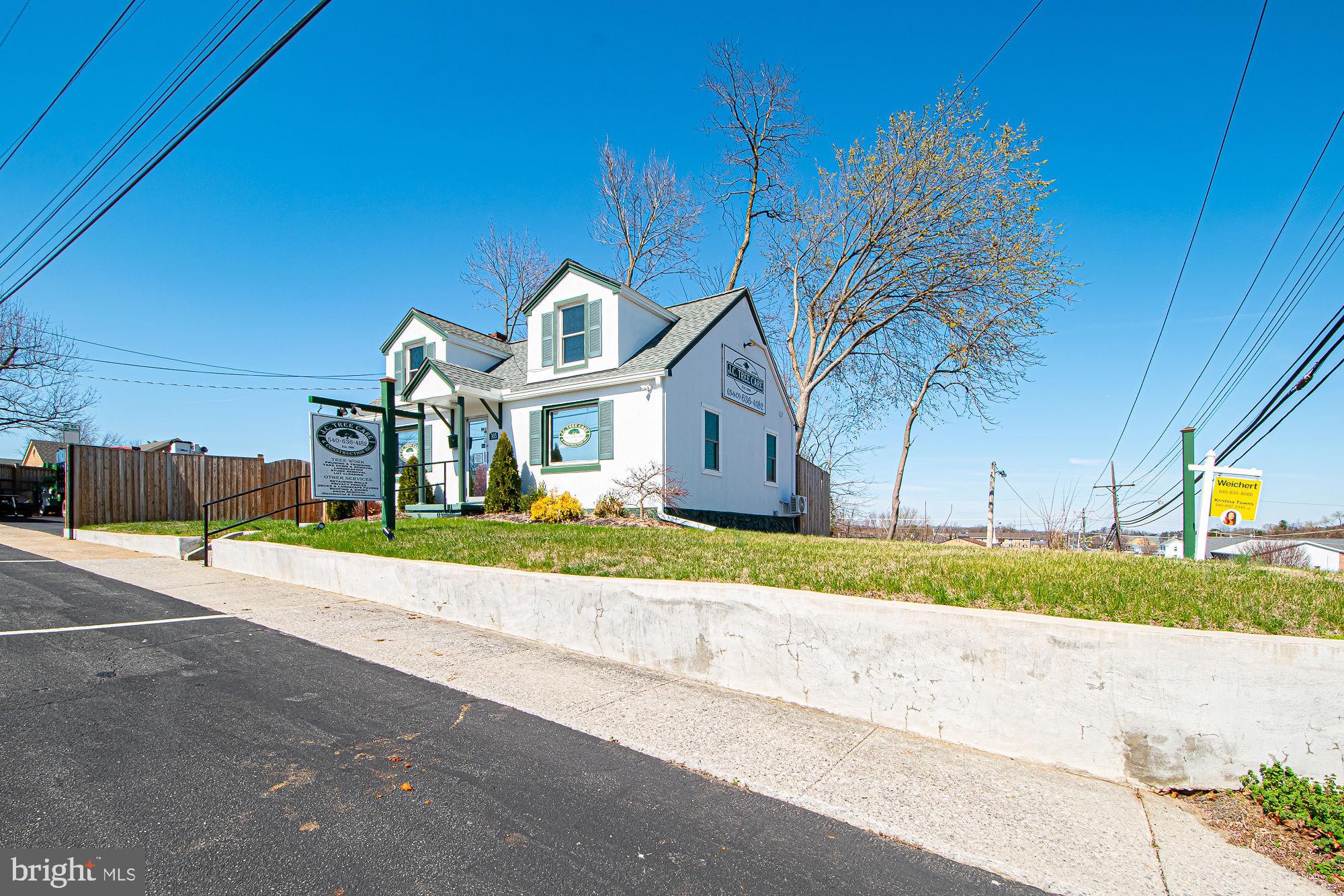 COLLEGE HEIGHTS - Residential