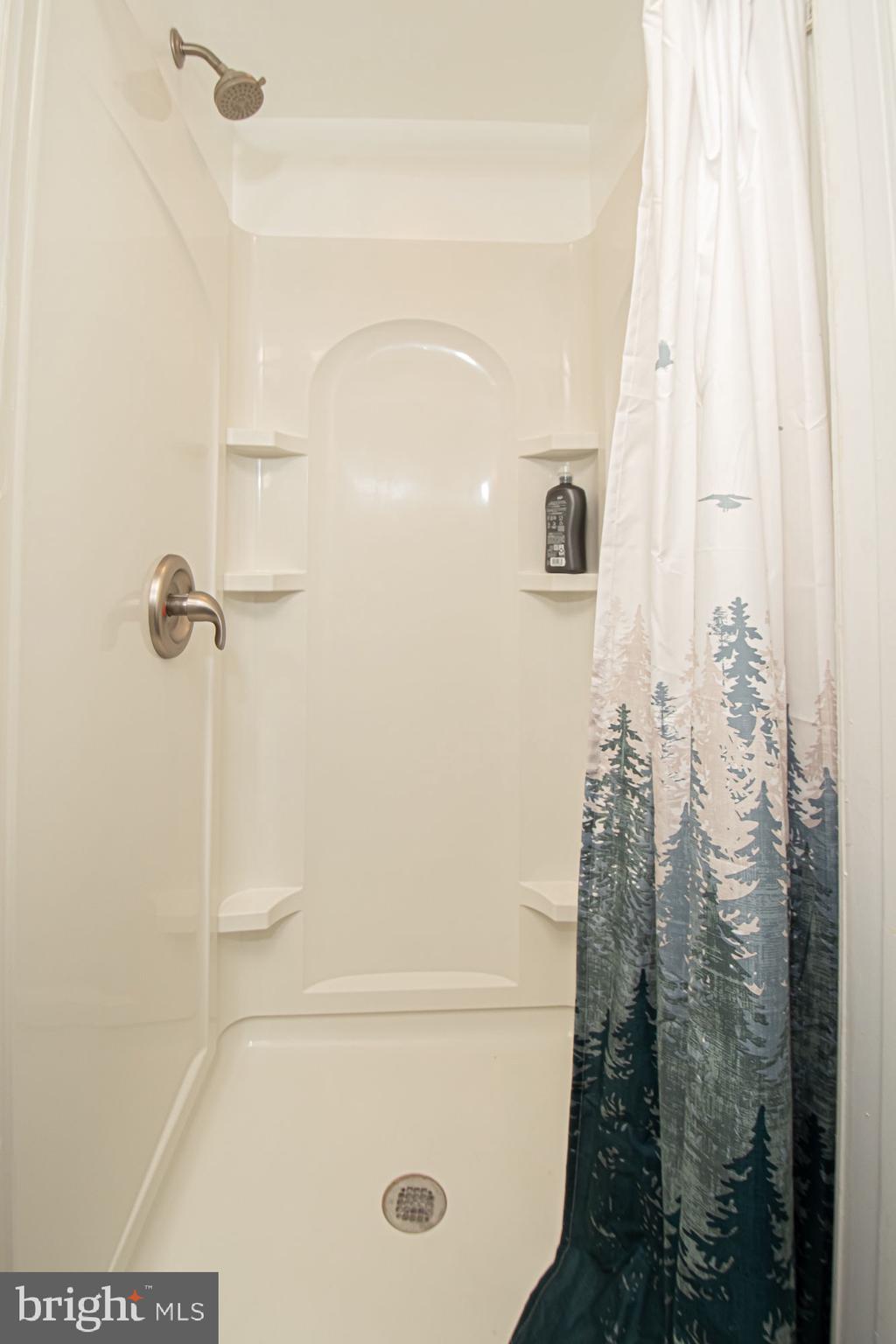 COLLEGE HEIGHTS - Residential