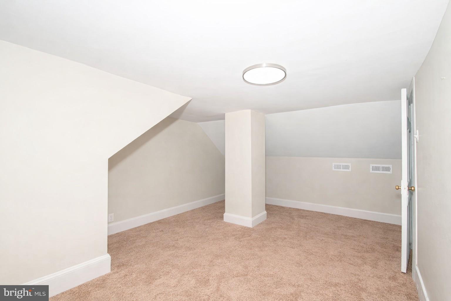 COLLEGE HEIGHTS - Residential