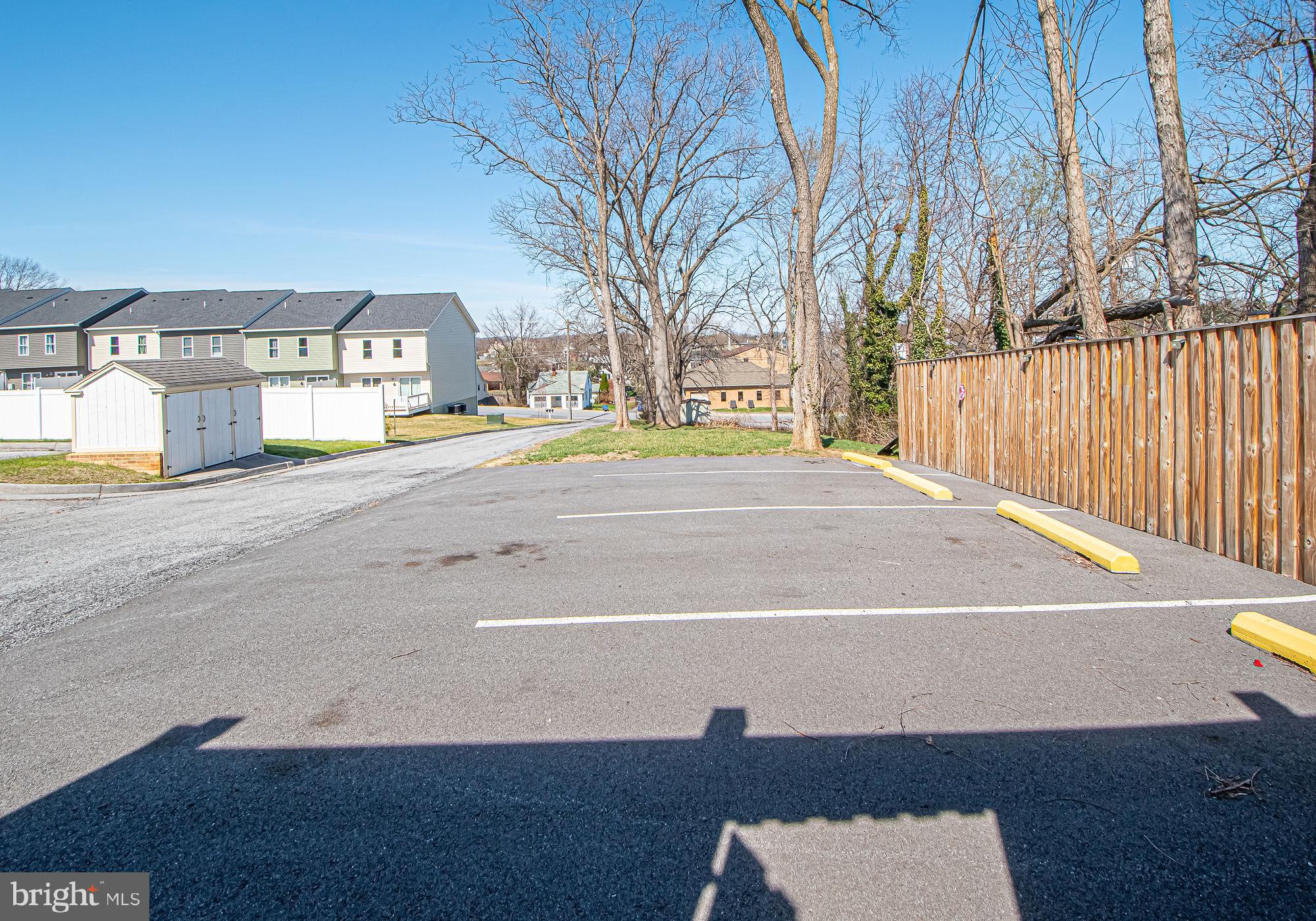 COLLEGE HEIGHTS - Residential