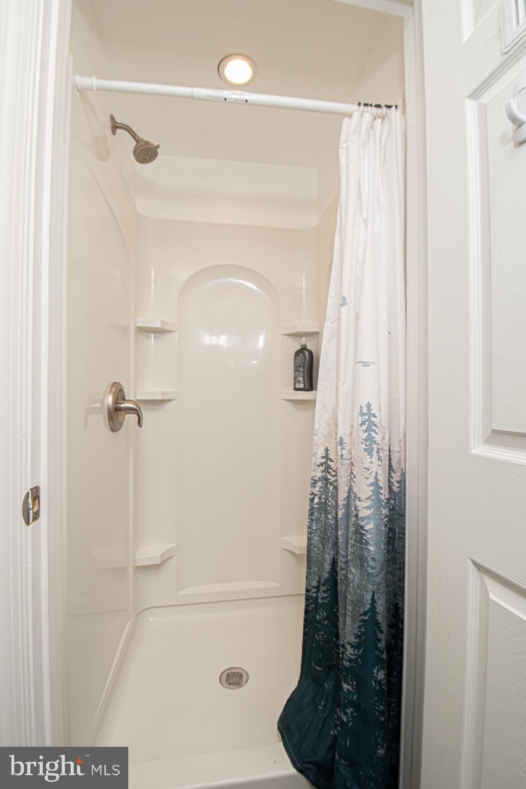 COLLEGE HEIGHTS - Residential