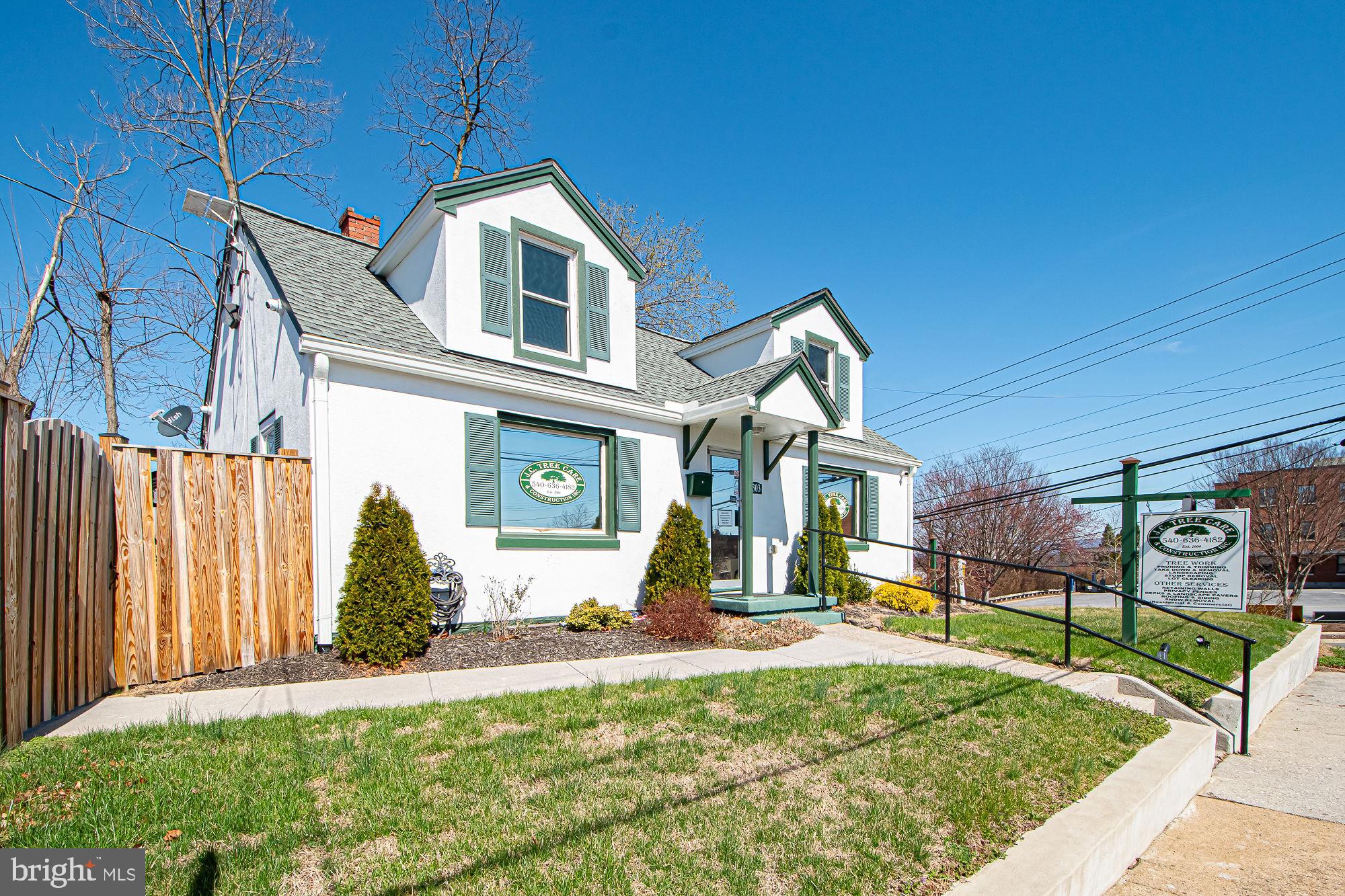 COLLEGE HEIGHTS - Residential