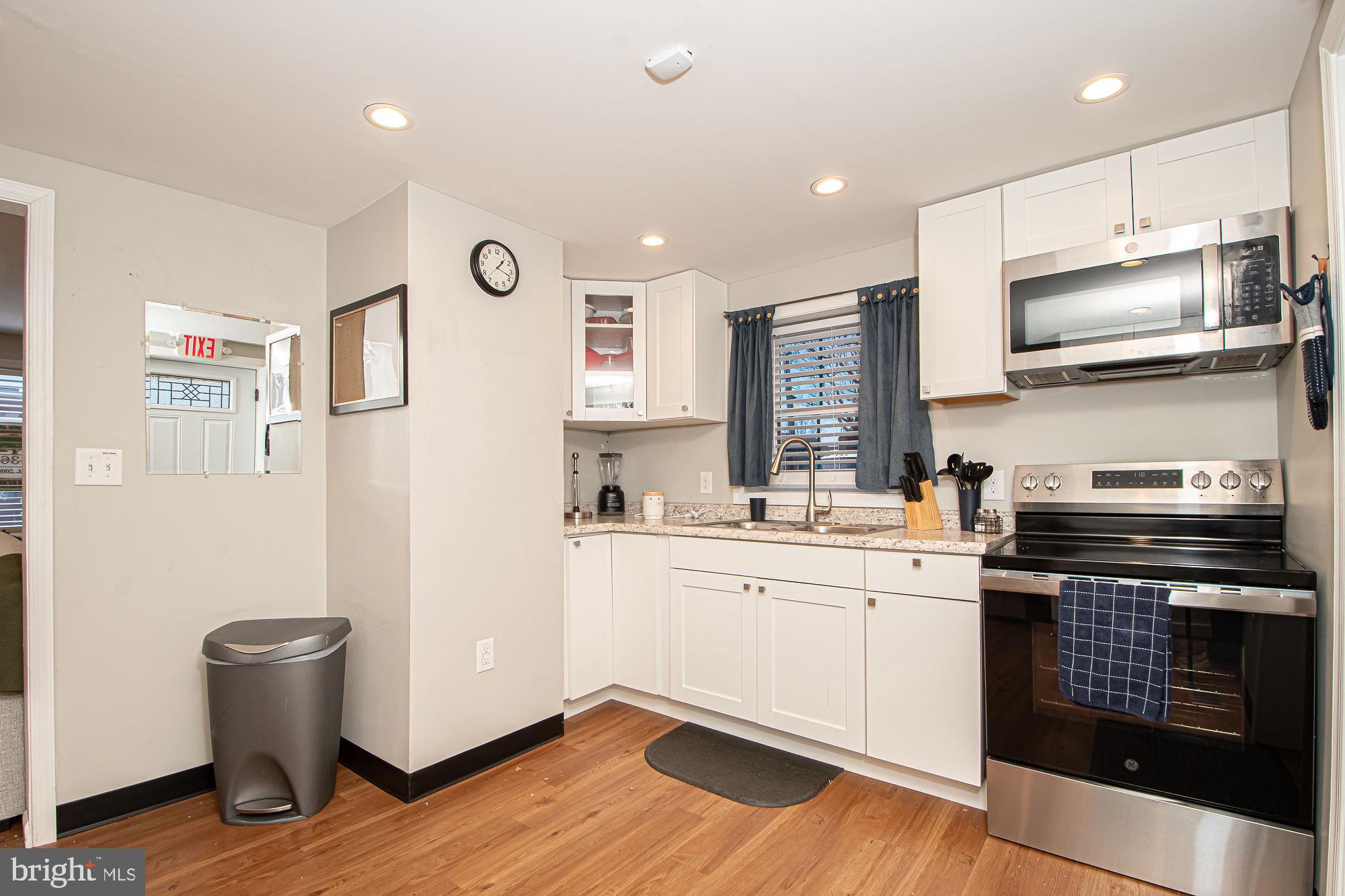 COLLEGE HEIGHTS - Residential