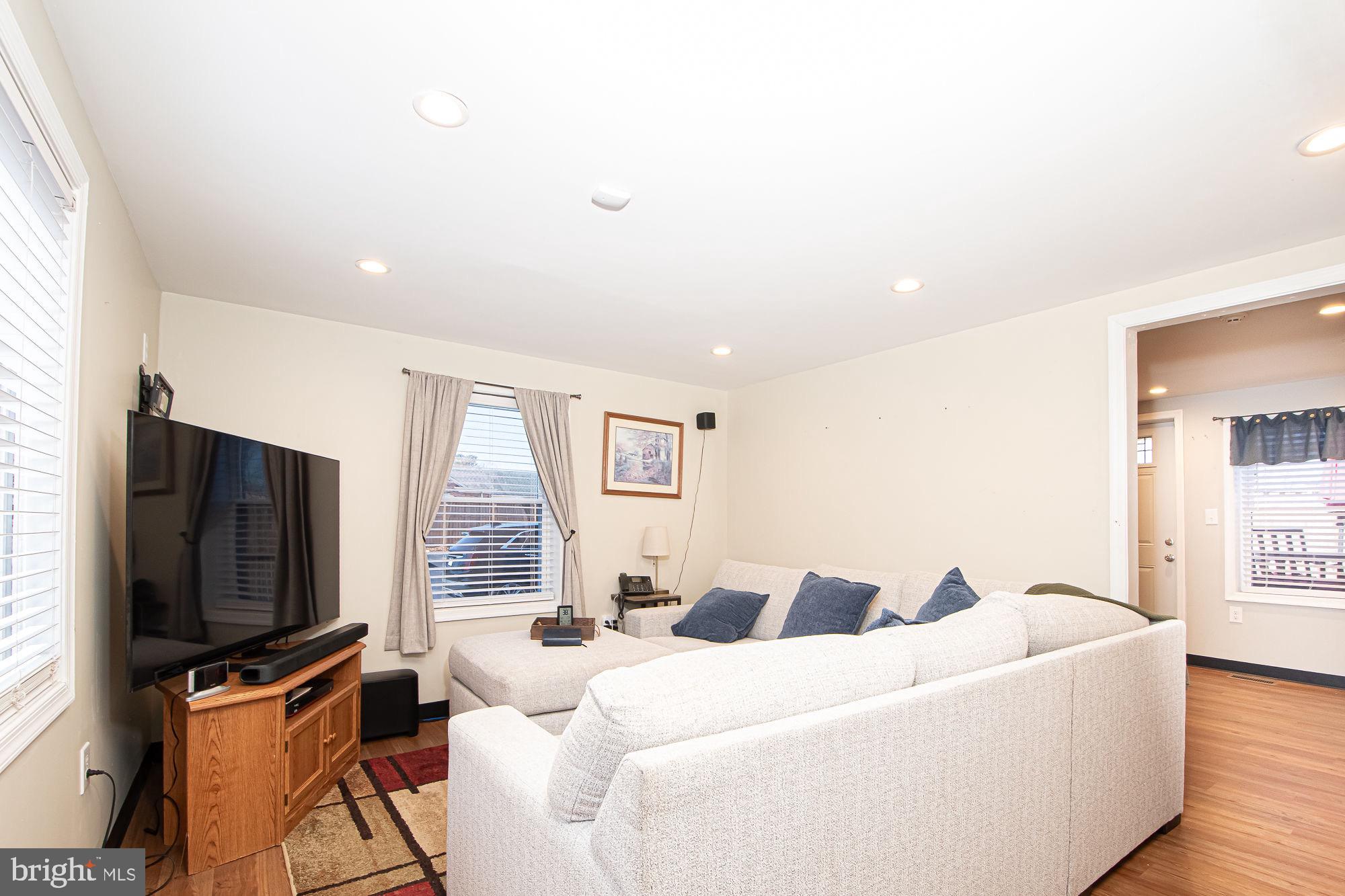 COLLEGE HEIGHTS - Residential