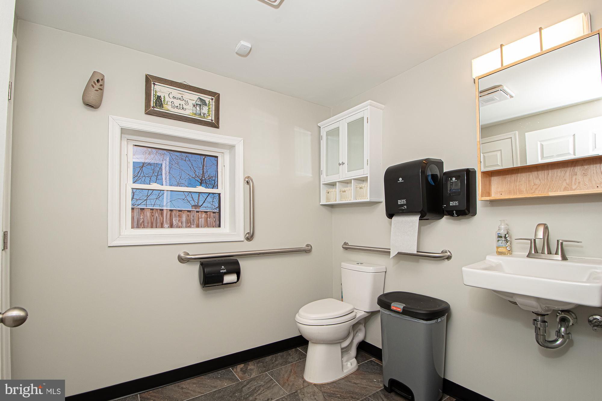 COLLEGE HEIGHTS - Residential