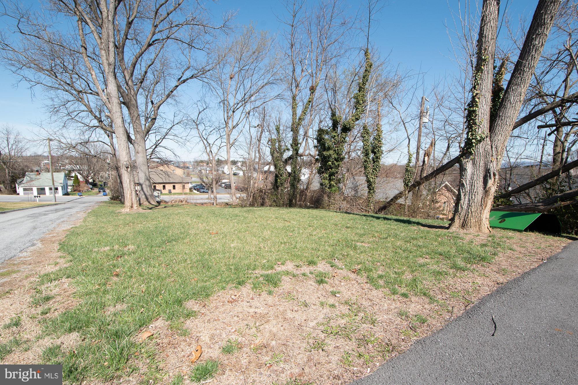 COLLEGE HEIGHTS - Residential