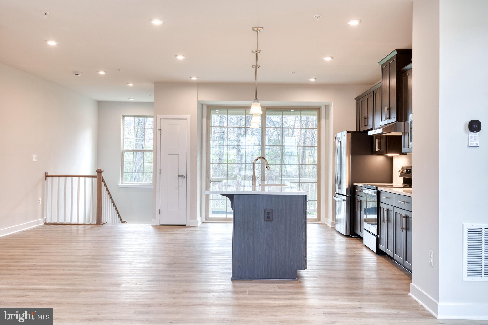 PARKSIDE - Residential Lease