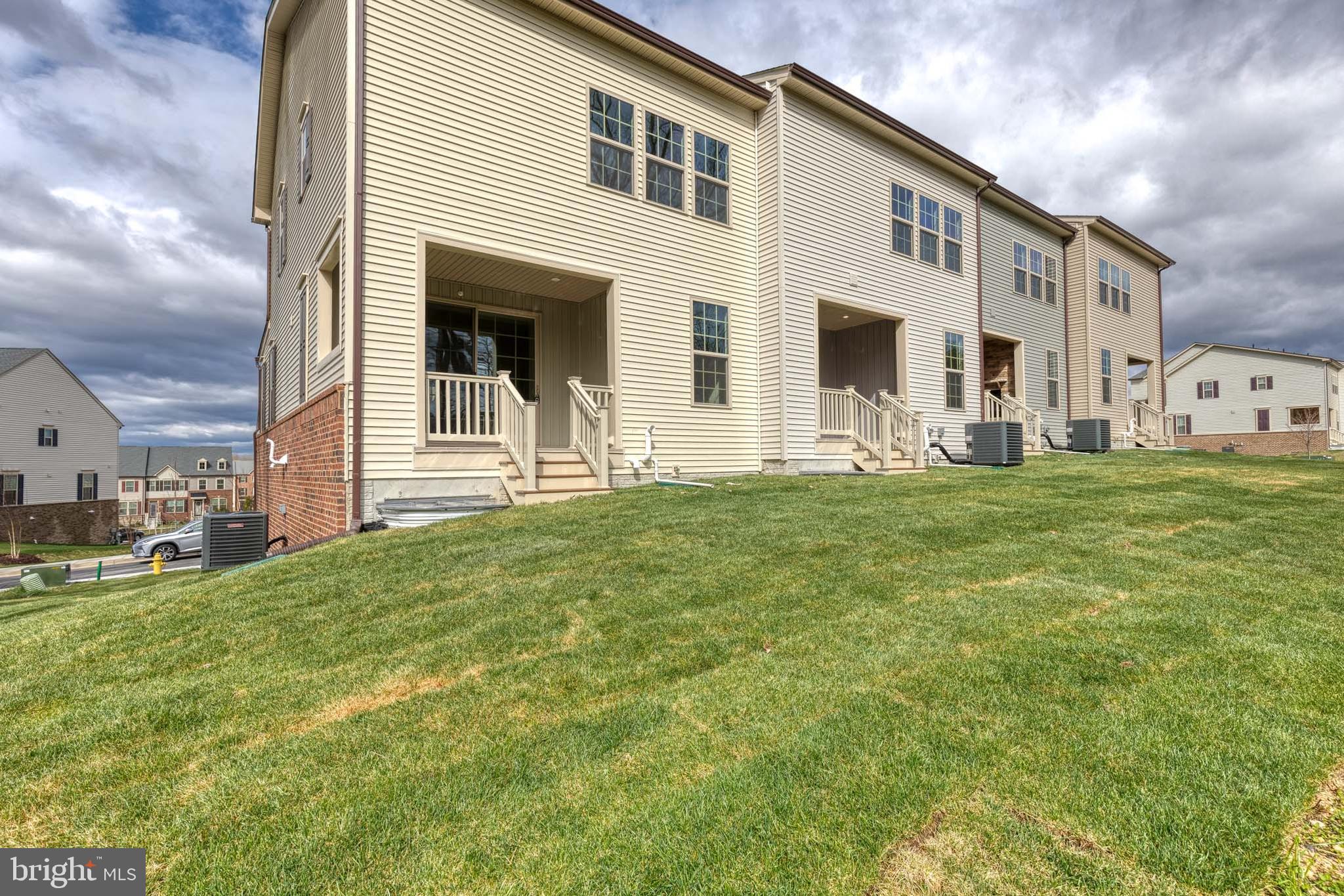 PARKSIDE - Residential Lease