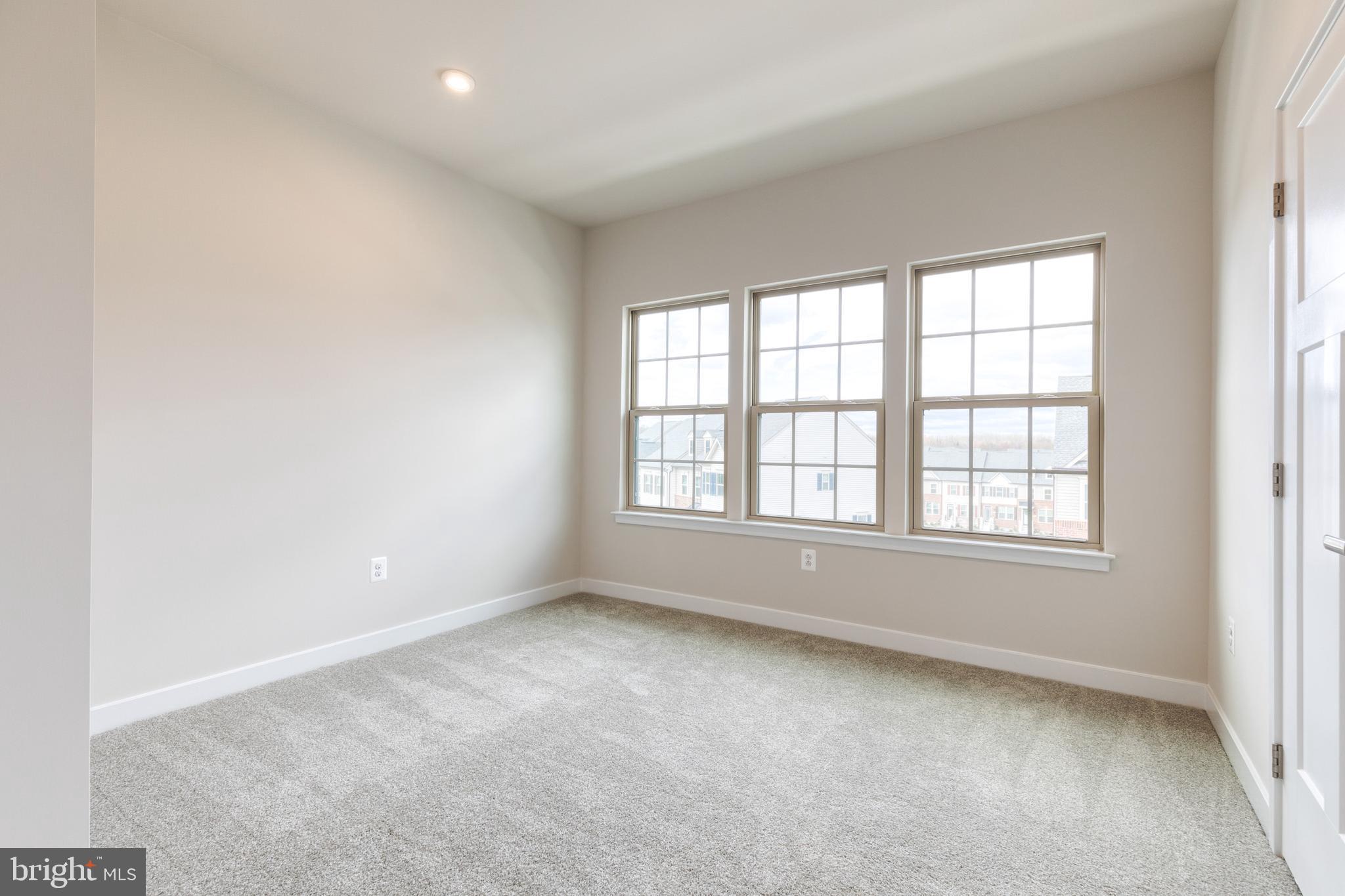 PARKSIDE - Residential Lease