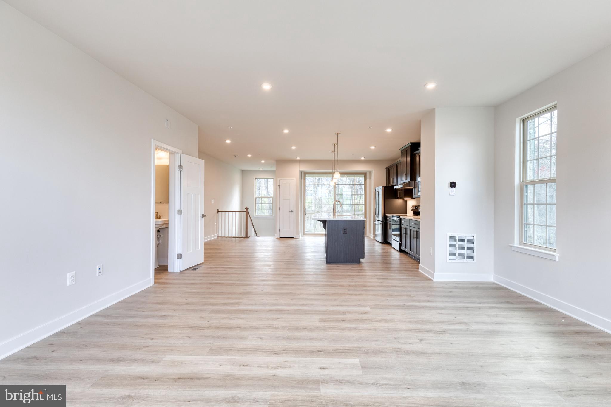 PARKSIDE - Residential Lease