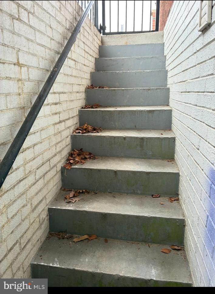 COLLEGE HEIGHTS - Residential Lease