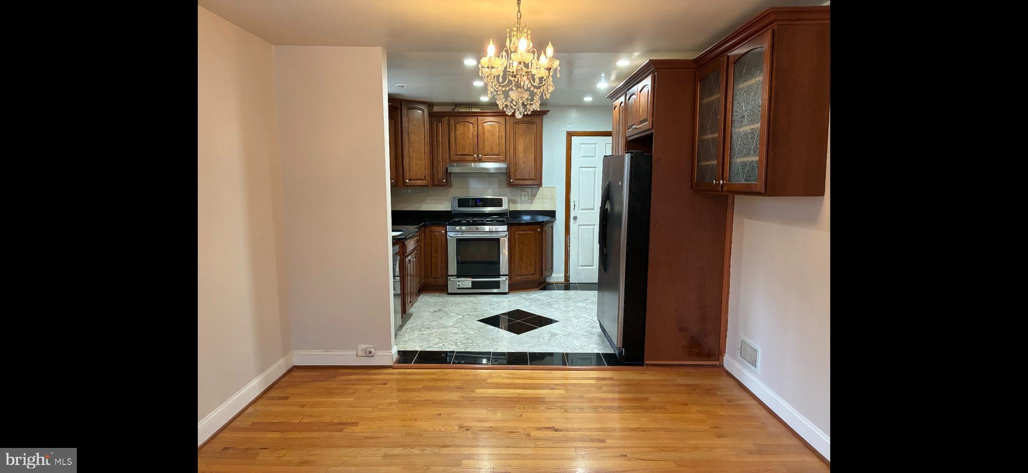 COLLEGE HEIGHTS - Residential Lease