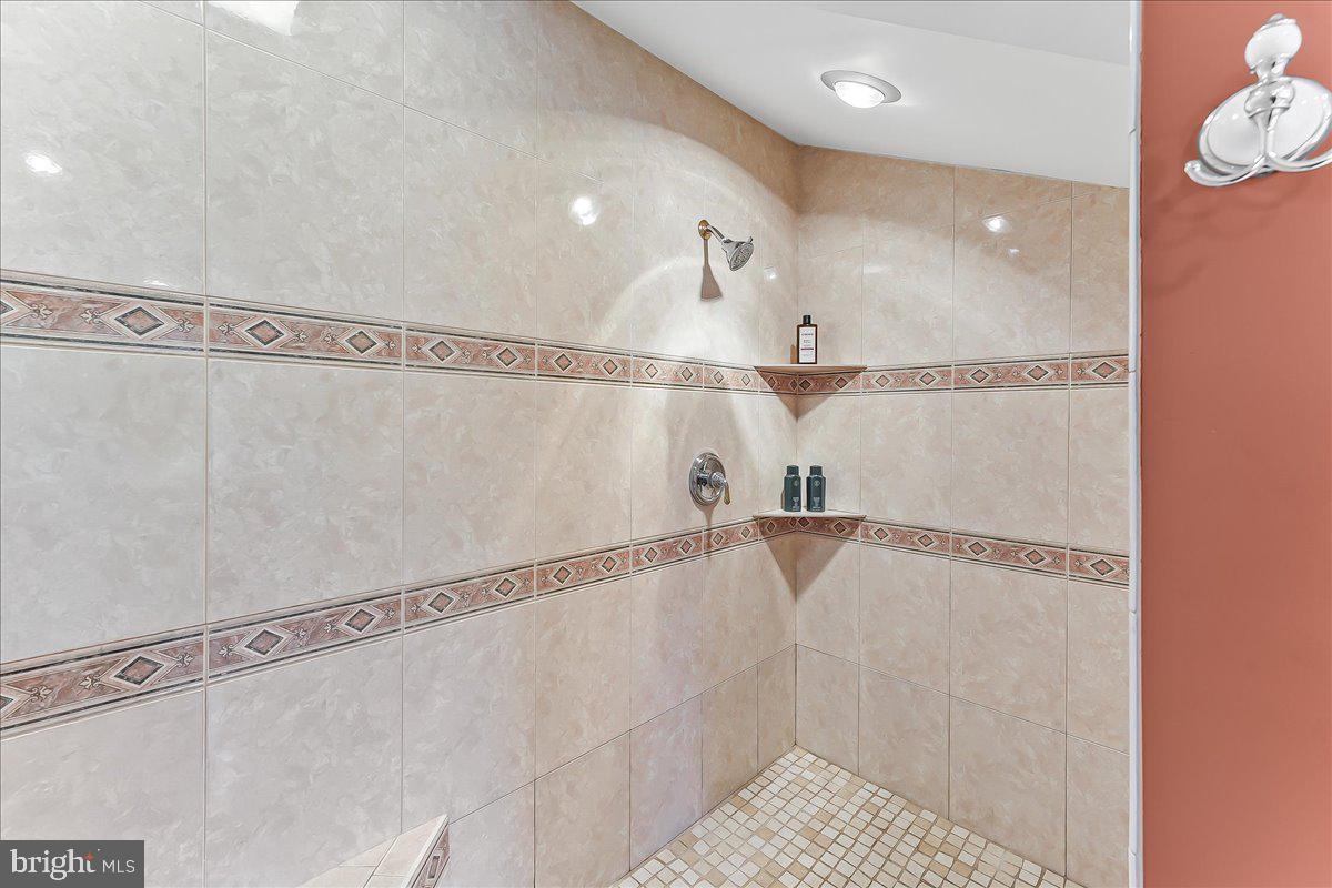 TANNERIE WOODS - Residential