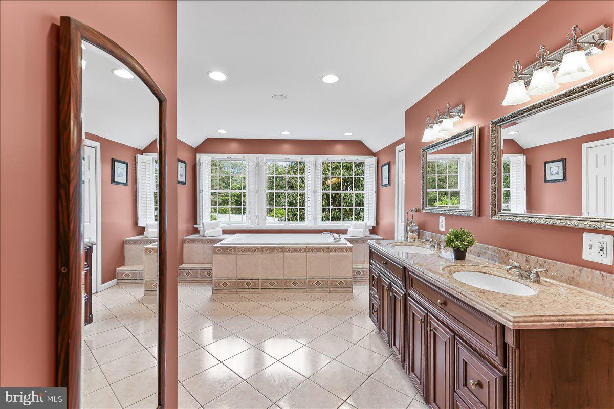 TANNERIE WOODS - Residential