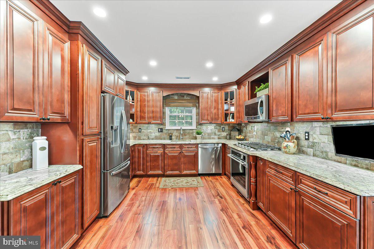 TANNERIE WOODS - Residential