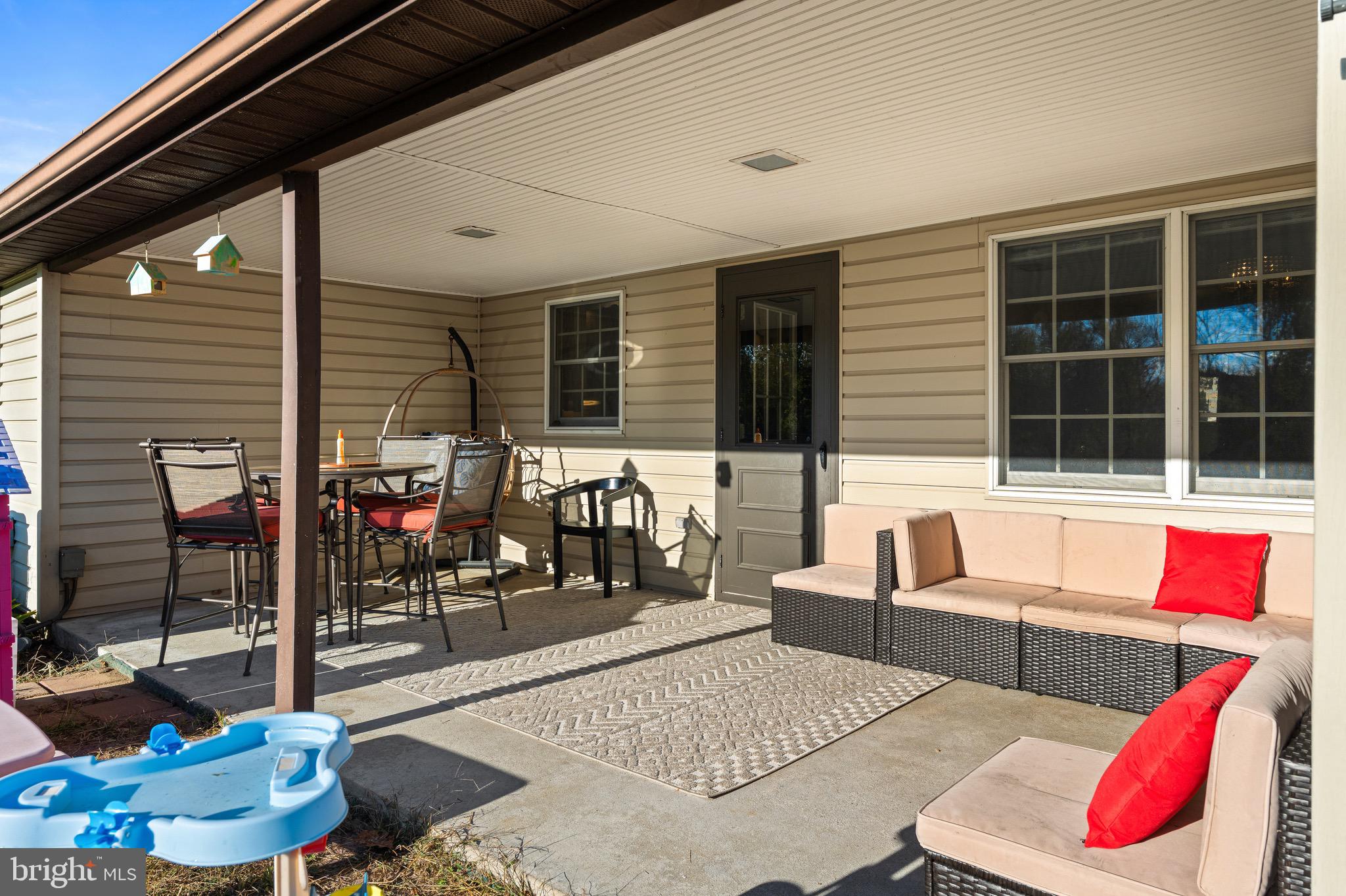 MEADOWBROOK - Residential