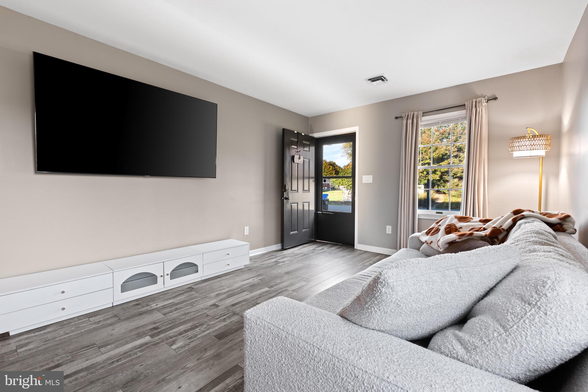 MEADOWBROOK - Residential