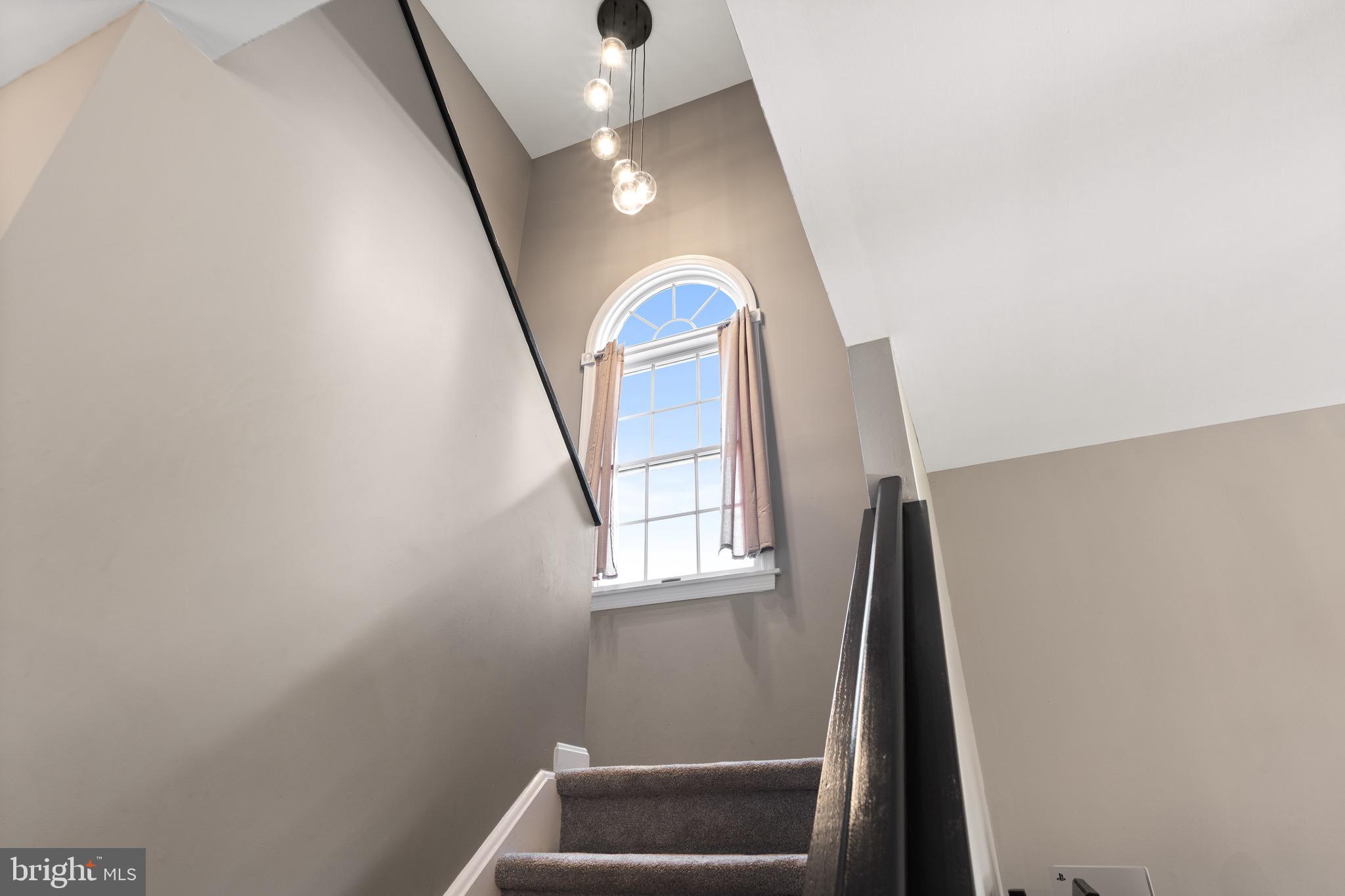 MEADOWBROOK - Residential