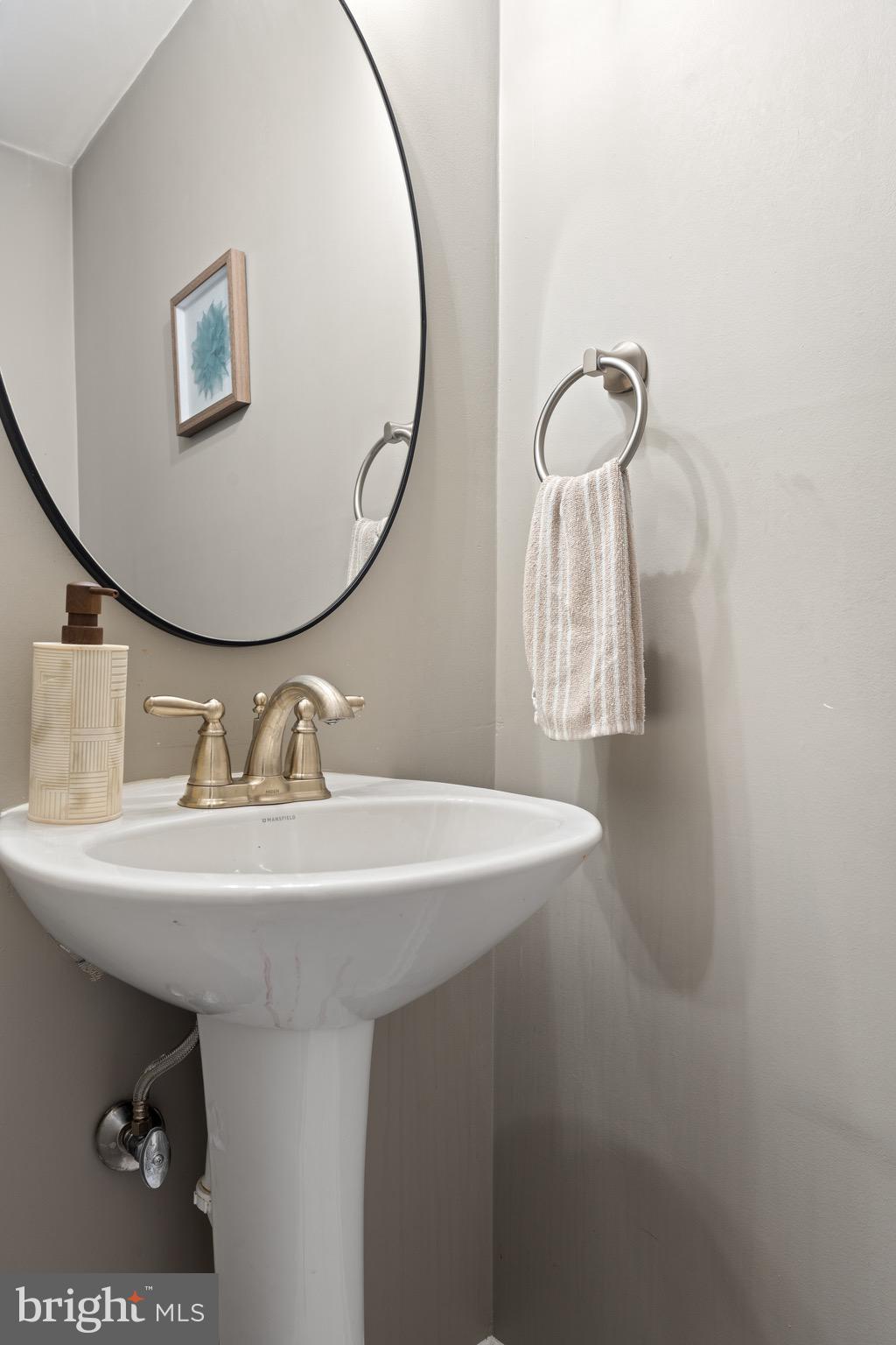 MEADOWBROOK - Residential