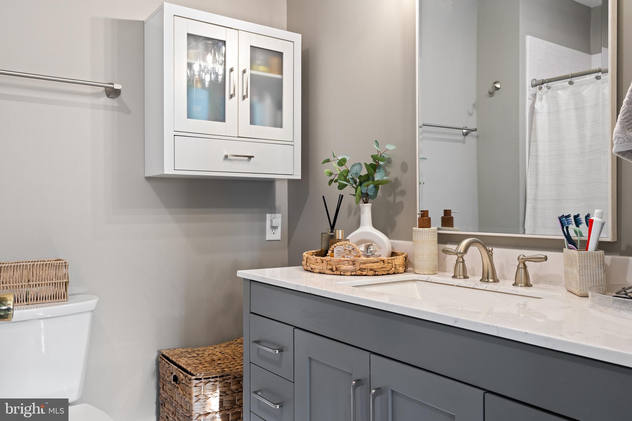 MEADOWBROOK - Residential