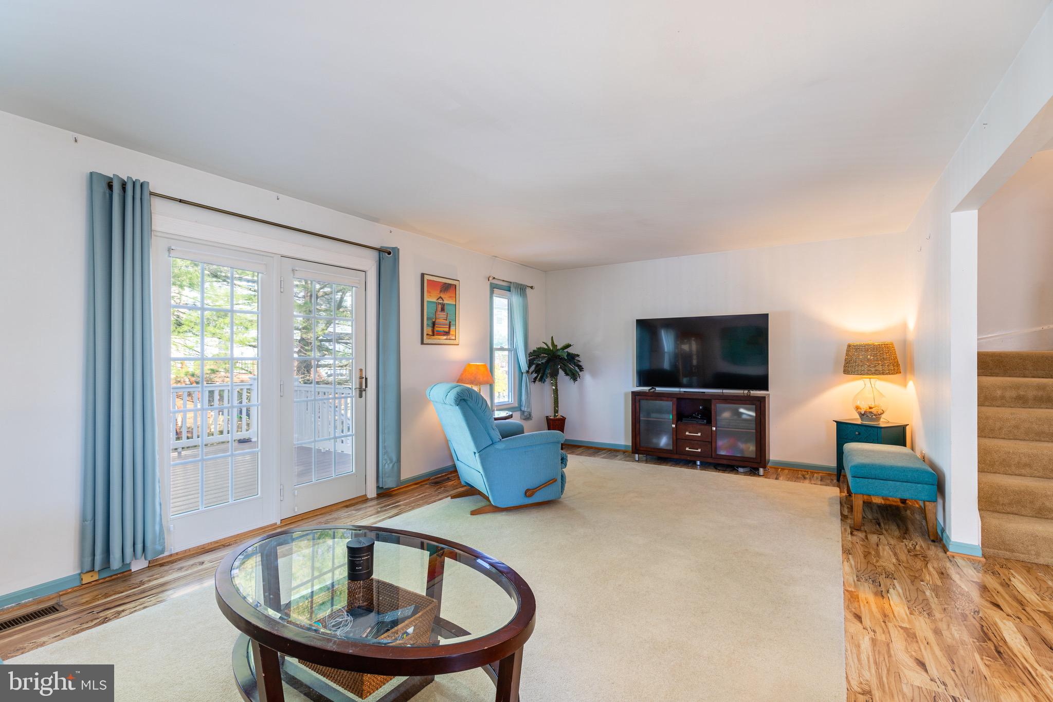 PINEDALE WOODS - Residential