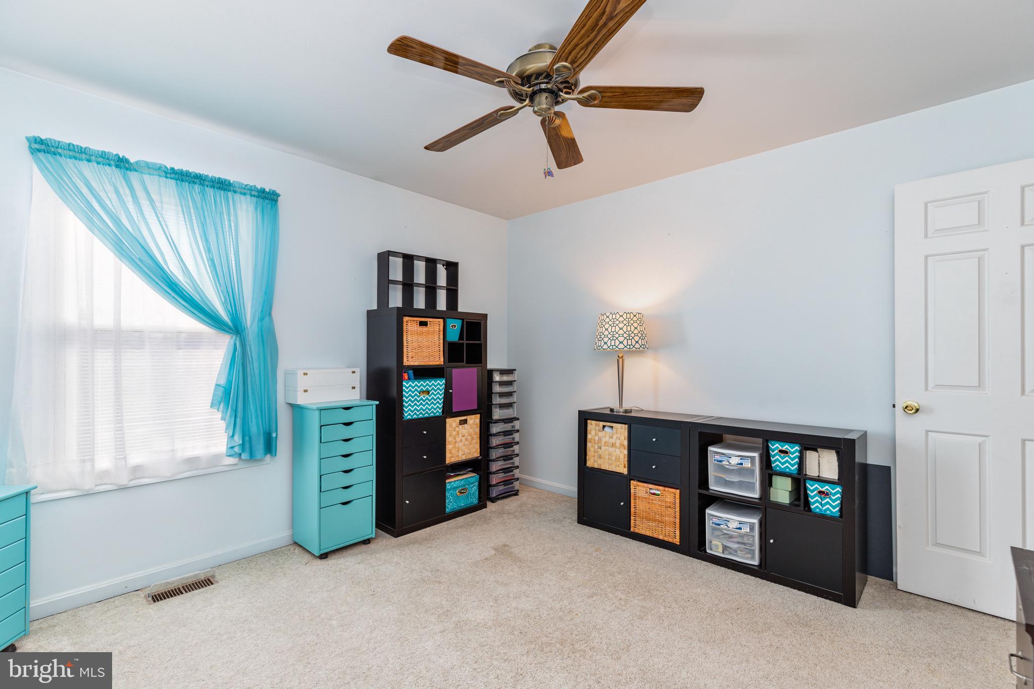 PINEDALE WOODS - Residential