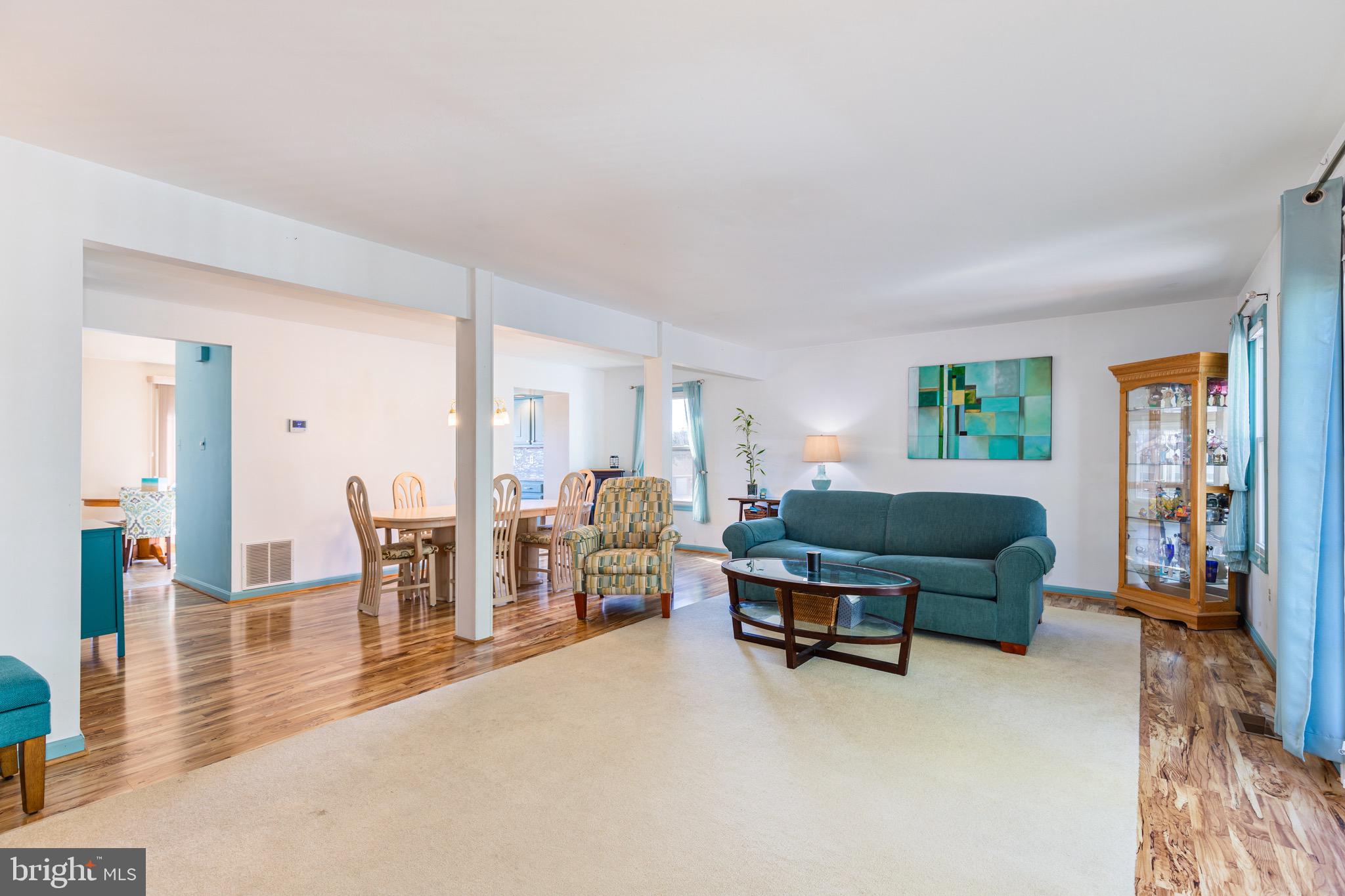 PINEDALE WOODS - Residential