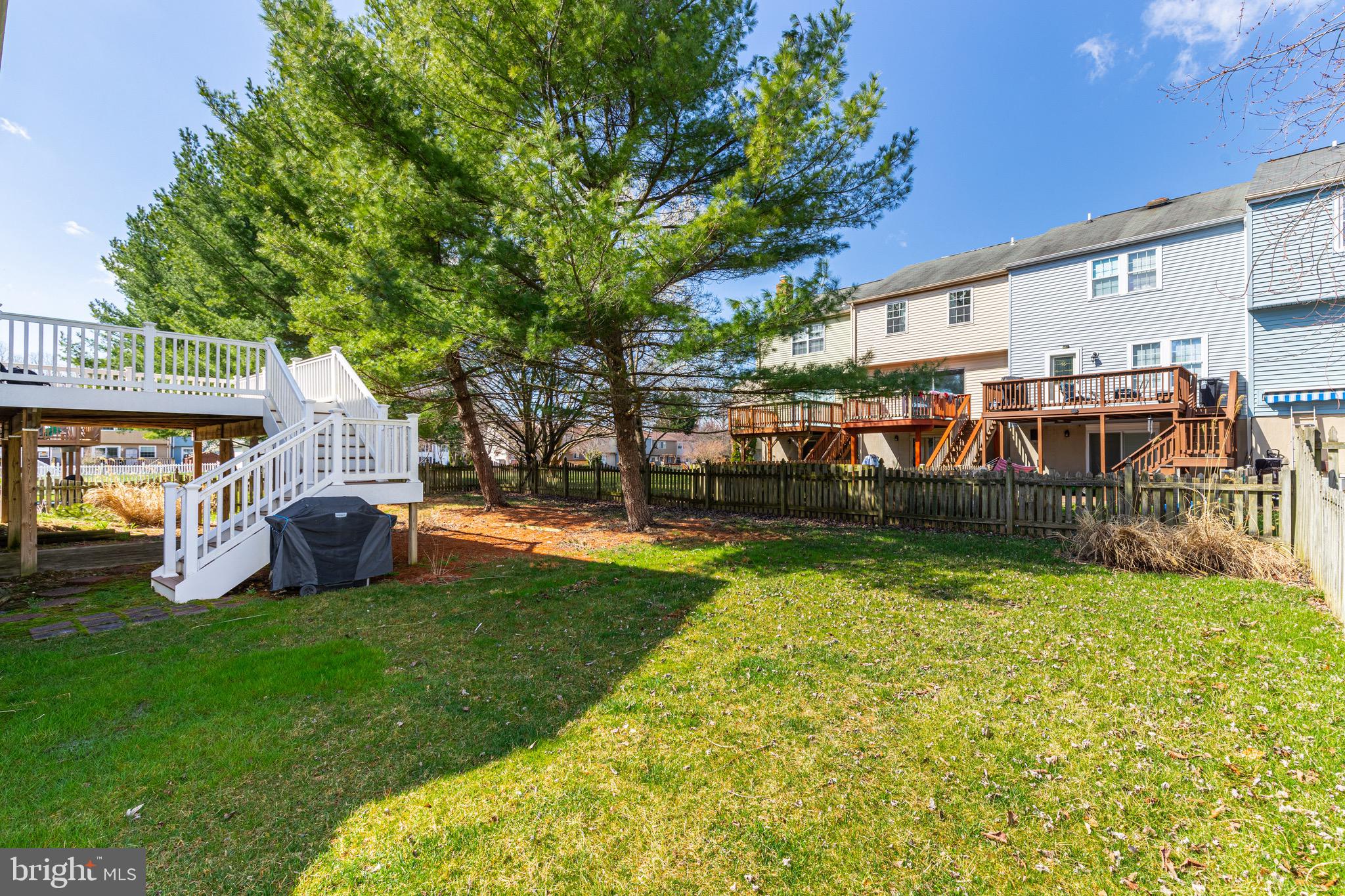 PINEDALE WOODS - Residential