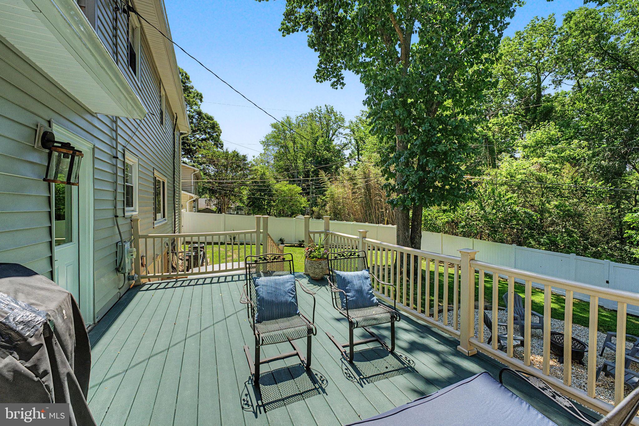 MAPLE RIDGE - Residential