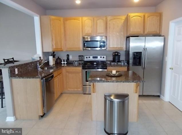 OAK HILLS - Residential