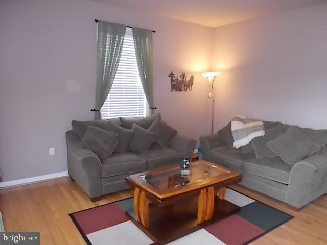 OAK HILLS - Residential