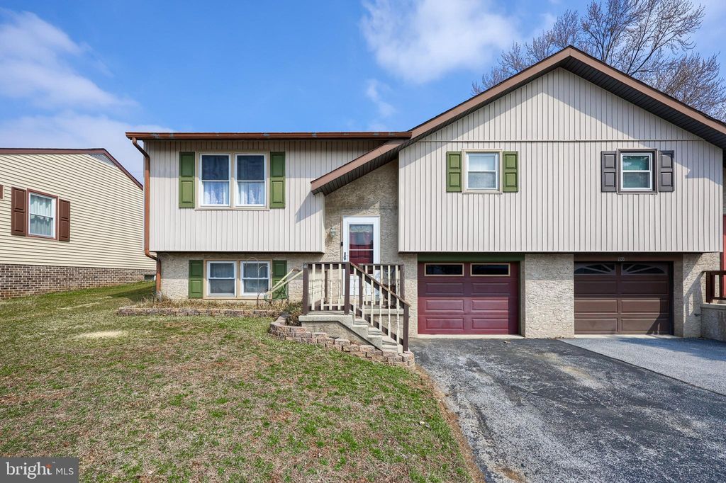 Photo of 108 Marion Terrace, EPHRATA, PA 17522 (MLS # PALA2064812)