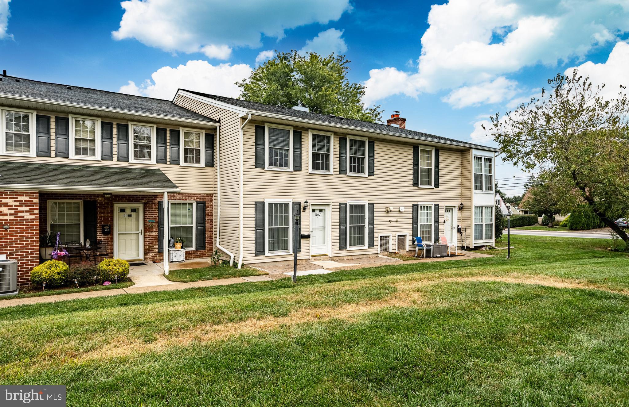 MIDDLETON PL - Residential