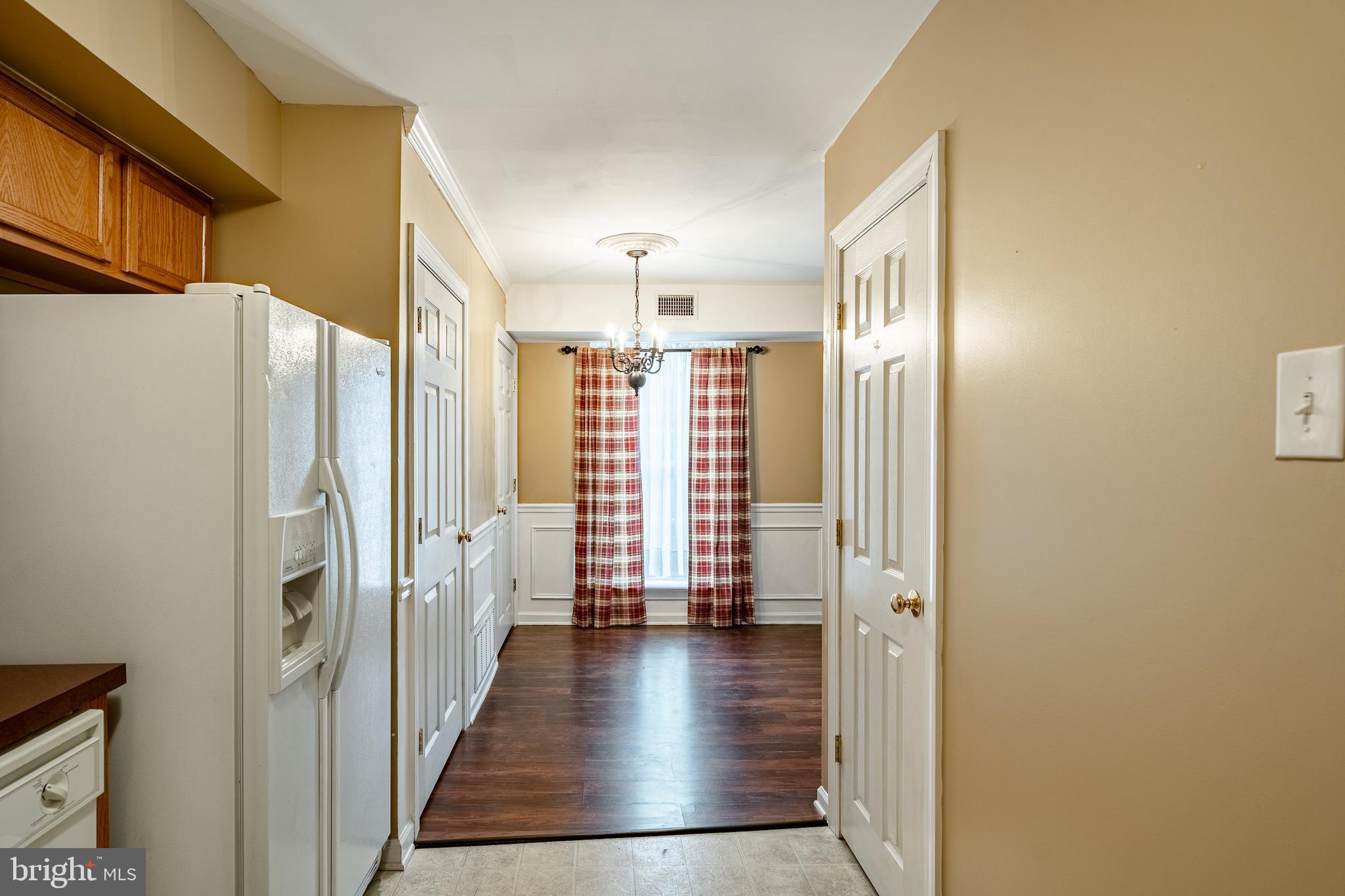 MIDDLETON PL - Residential