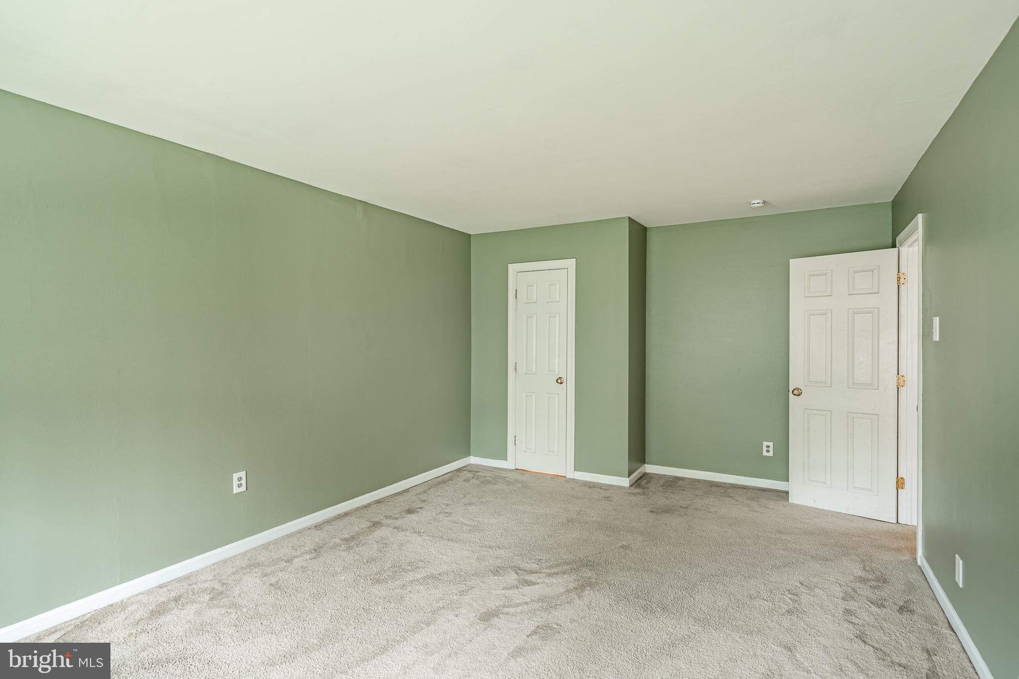 MIDDLETON PL - Residential