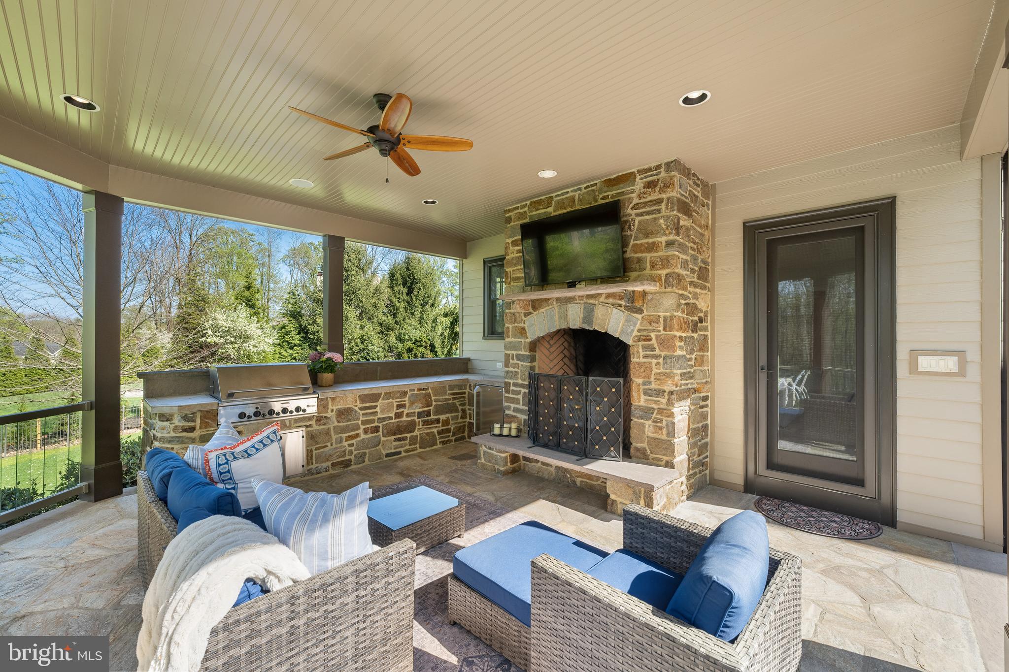 LEOPARD LAKES - Residential